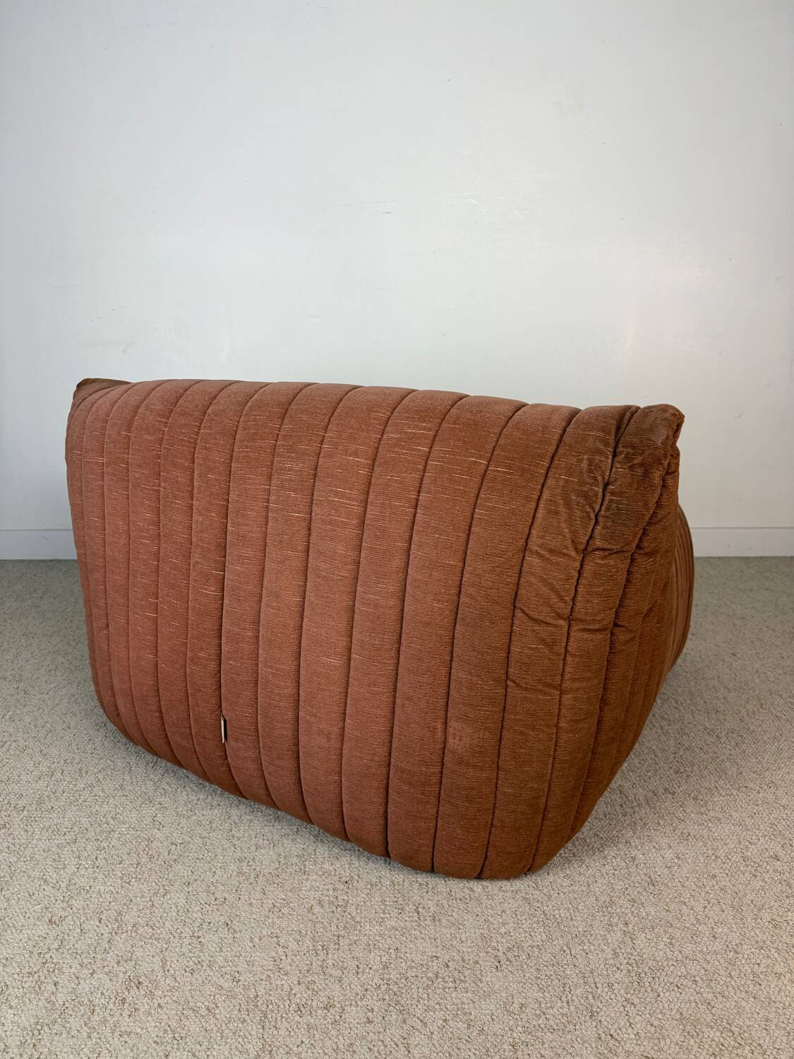 Armchair and two poufs – Annie Hiéronimus for Cinna – Corduroy velvet
