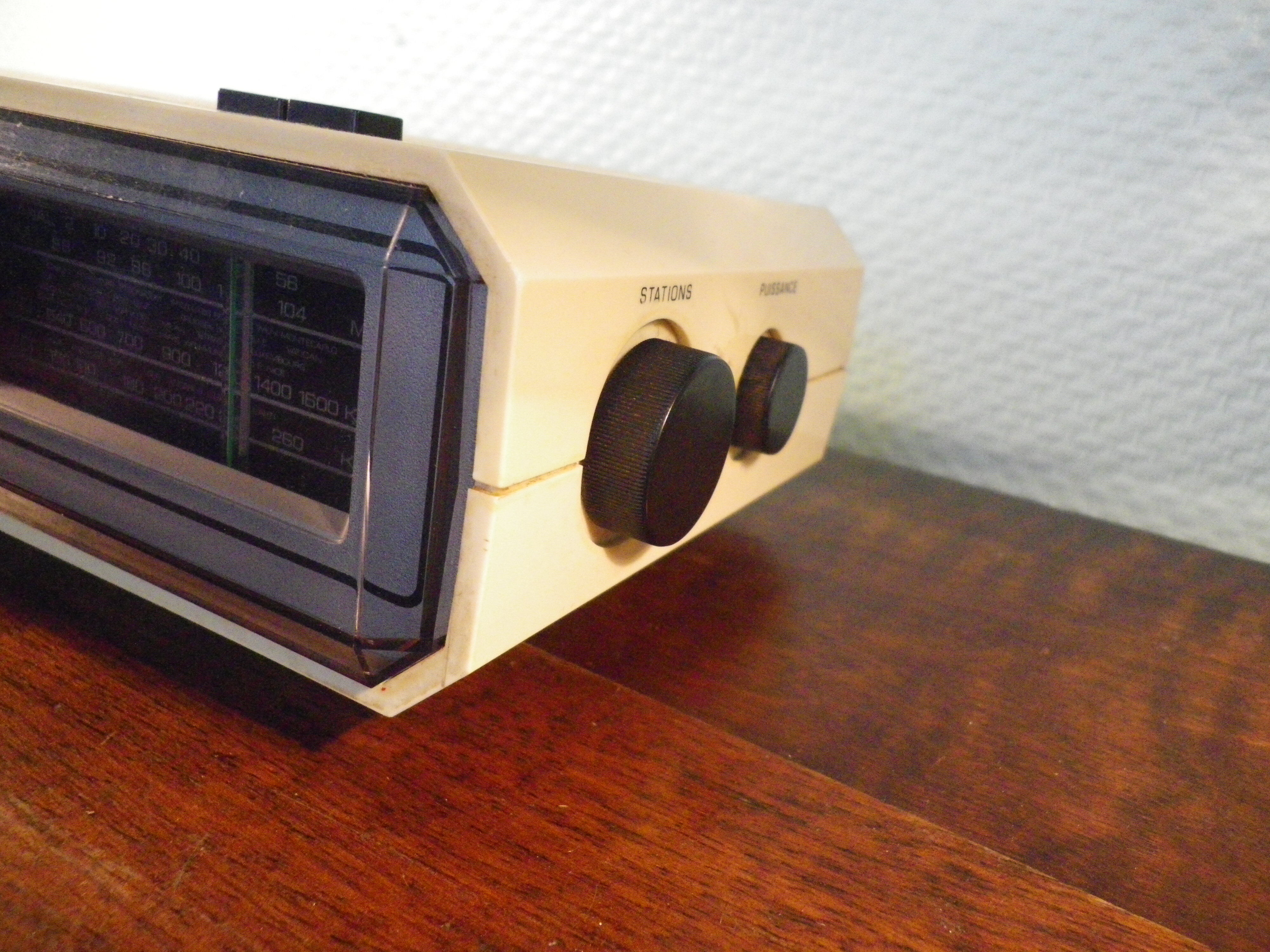 Universum Alarm Clock Radio - 70s