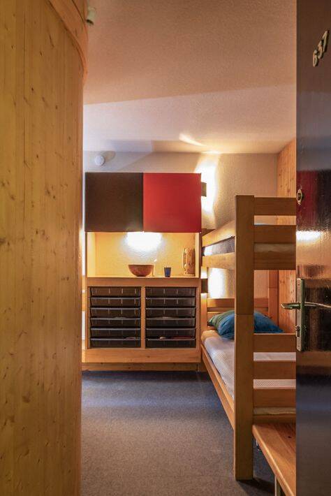 Bunk beds, Regain edition, Les Arcs 1600 Charlotte Perriand