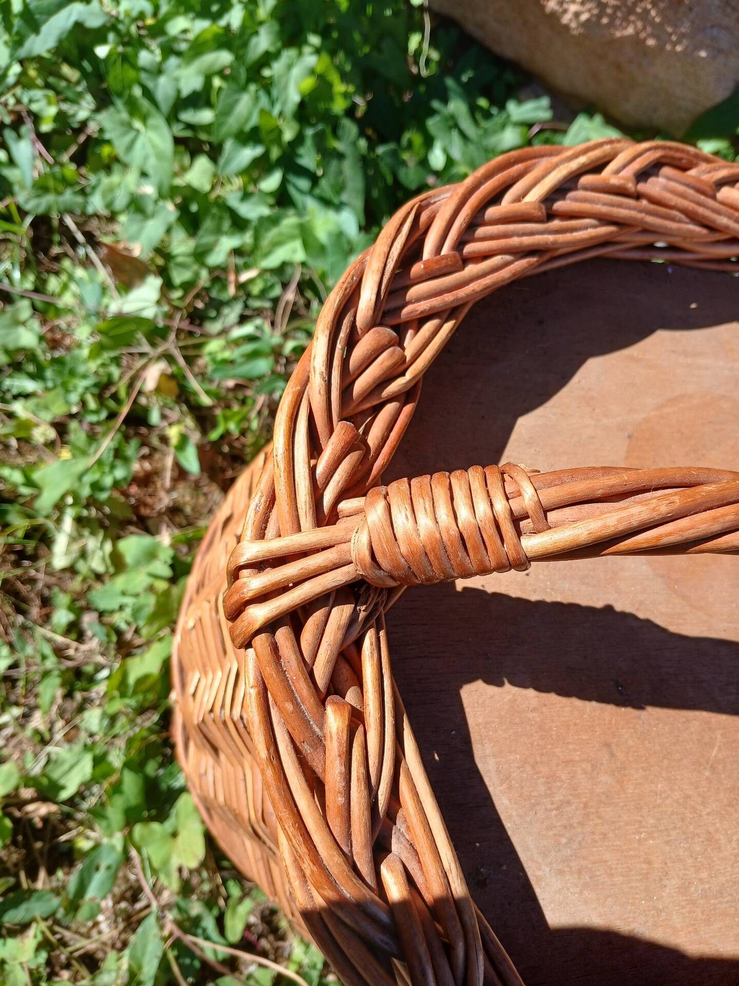 Panier ancien/ porte bouteilles