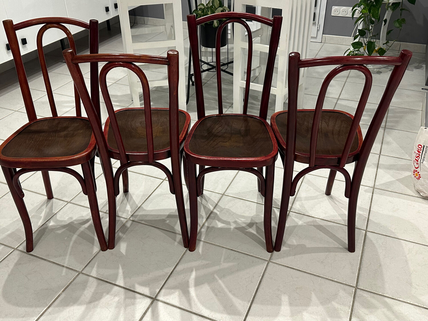 Set of 4 Thonet bistro chairs from the 1920s.