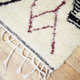 Handmade moroccan berber carpet 271 x 154 cm
