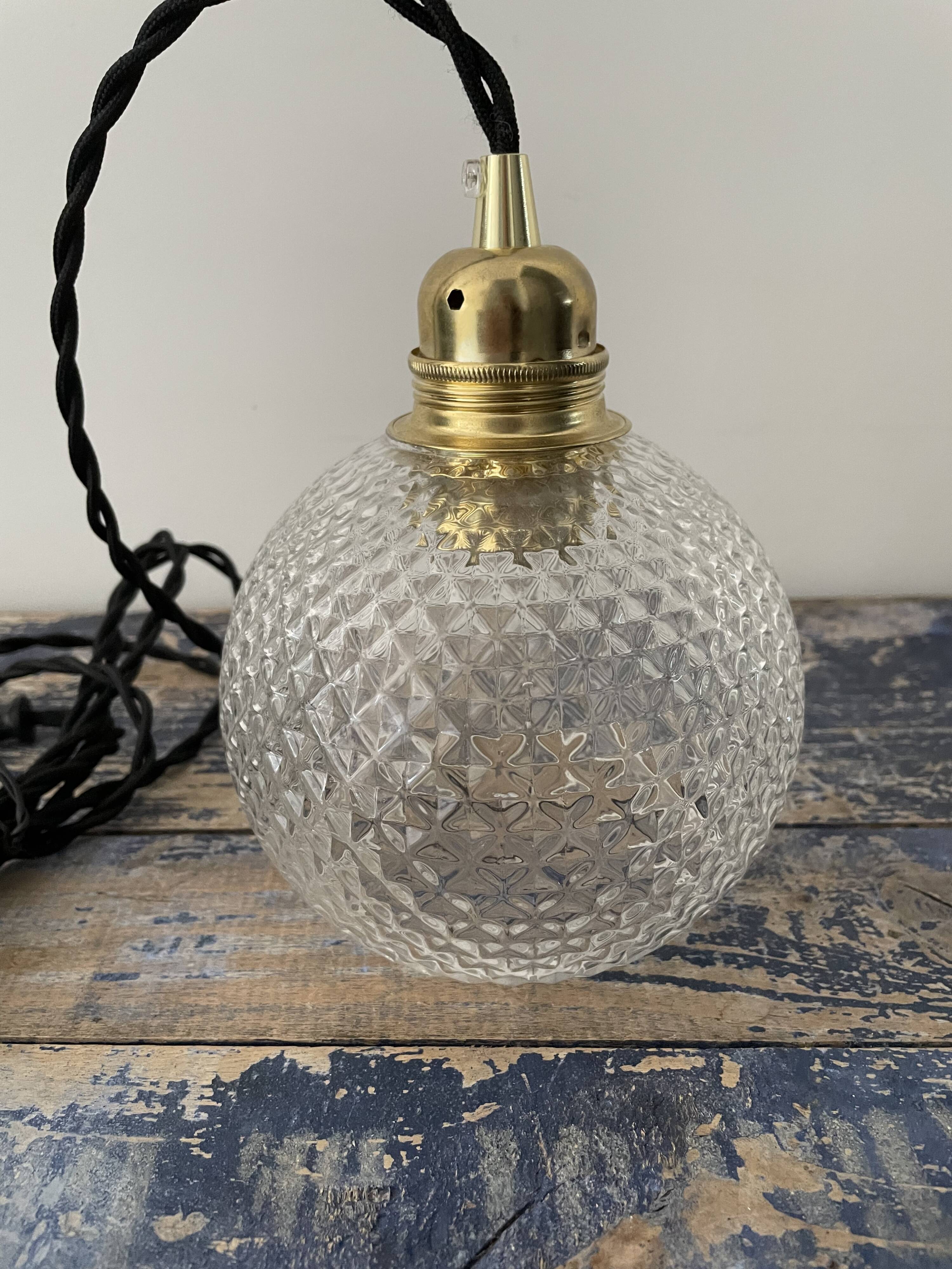 Lampe baladeuse vintage en verre ciselé électrifiée à neuf