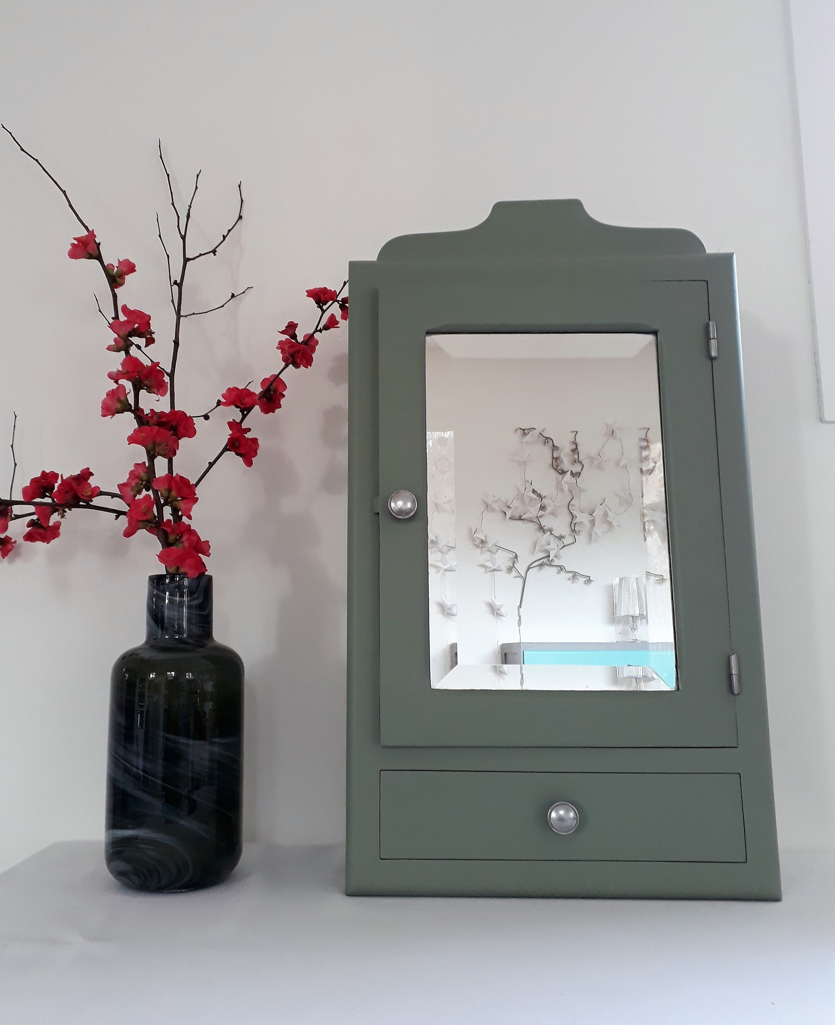 Medicine cabinet wall vintage 50's revisited Green