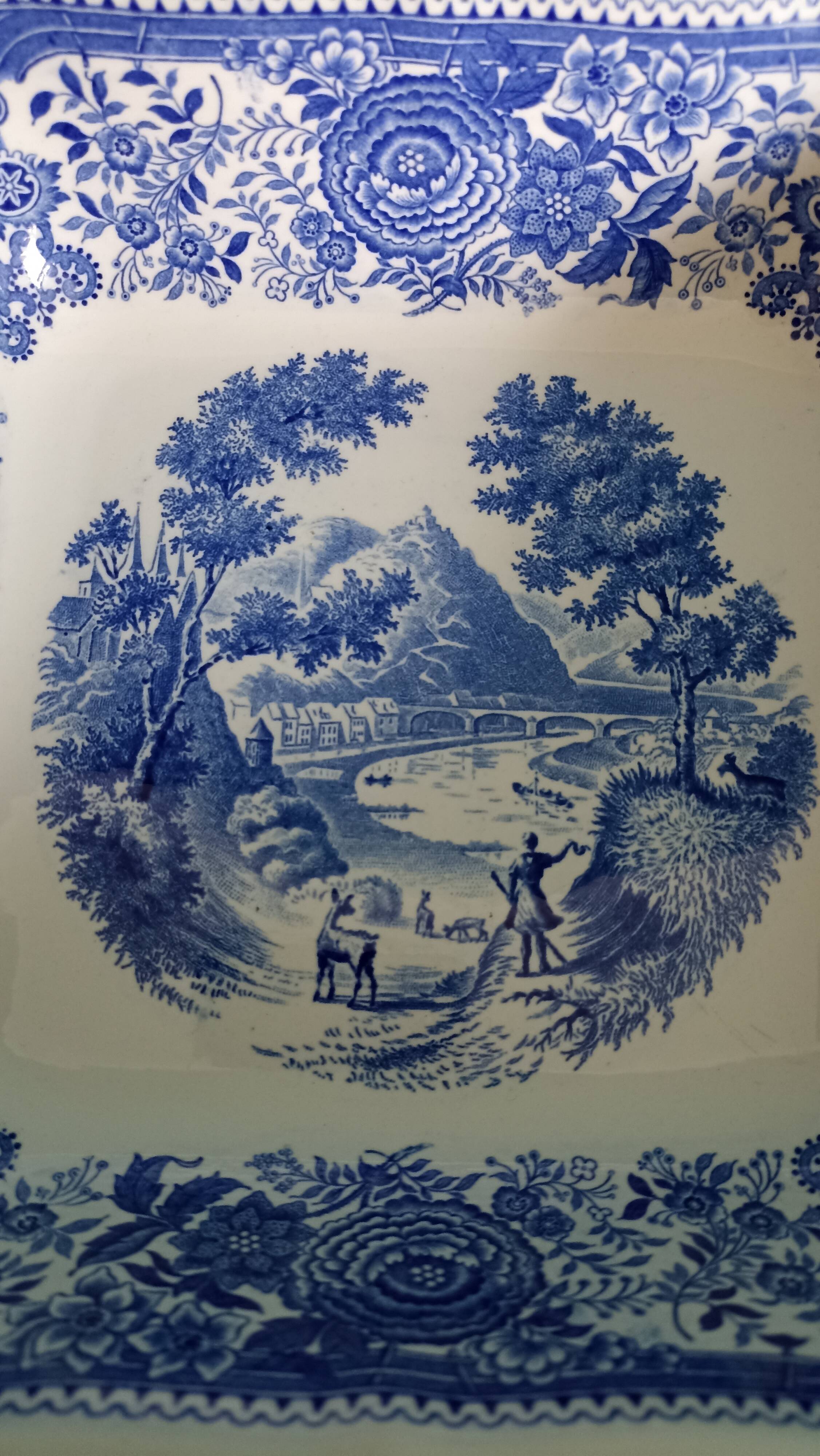 Villeroy and Boch square dish