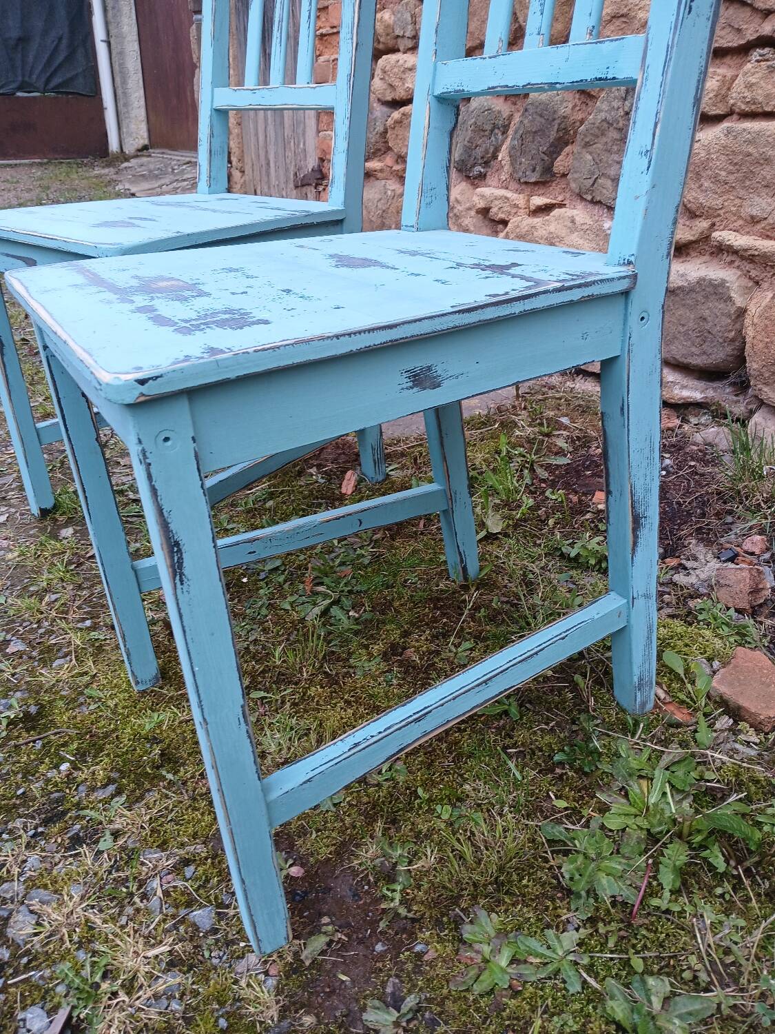 2 vintage style chairs