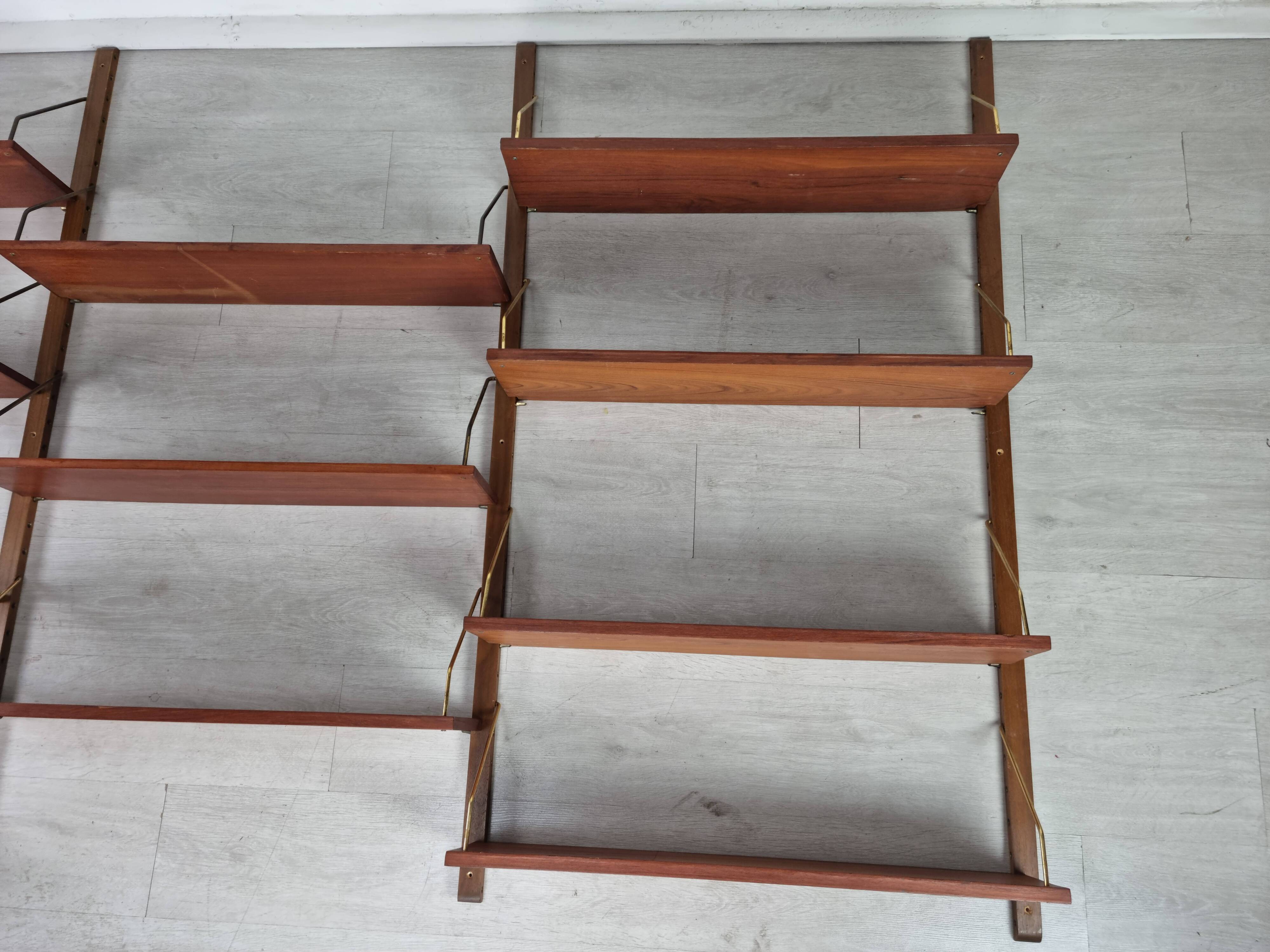 Wall shelf Royal cadovius poul system