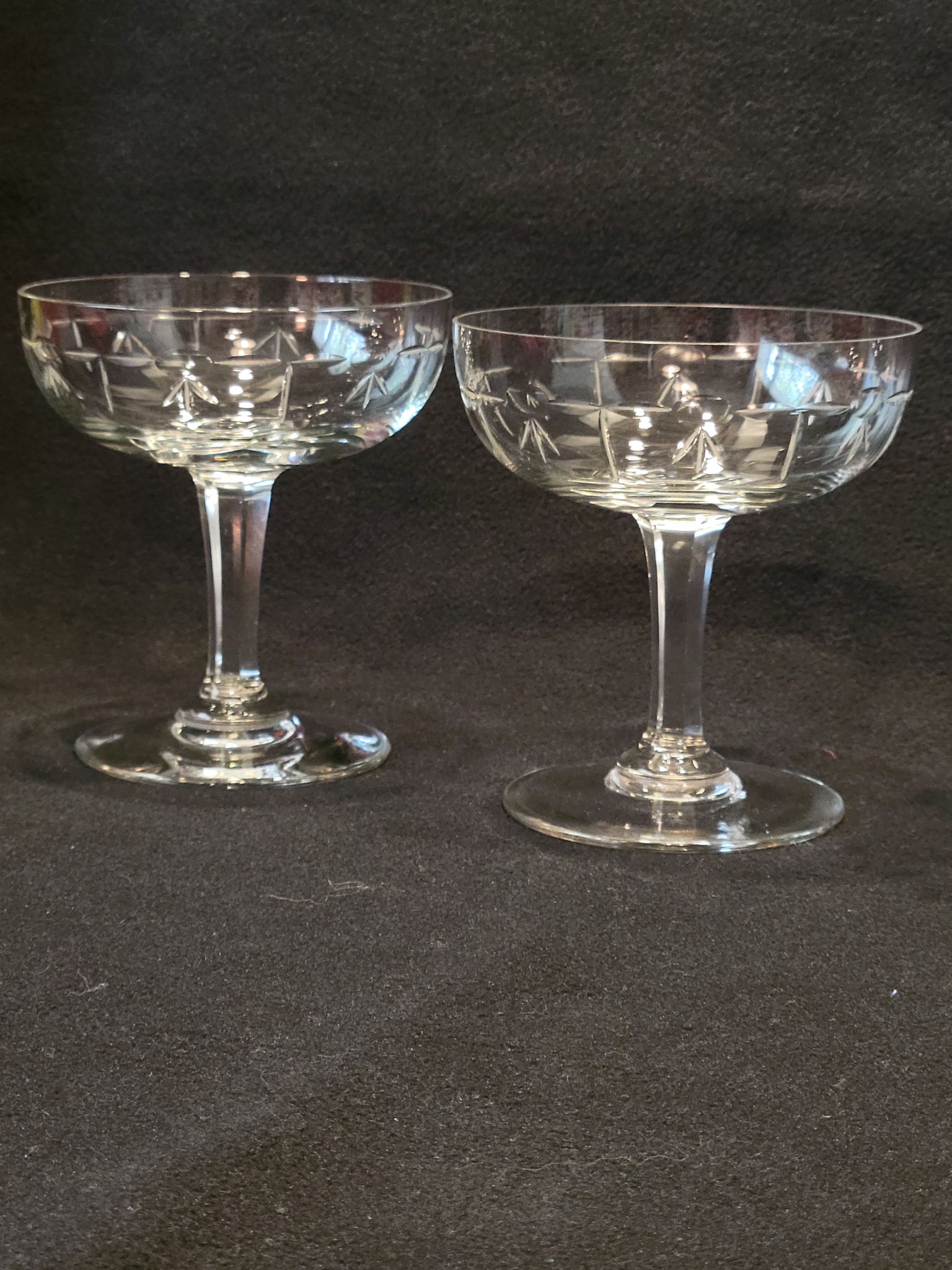 4 Antique Champagne Glasses In Engraved Crystalline