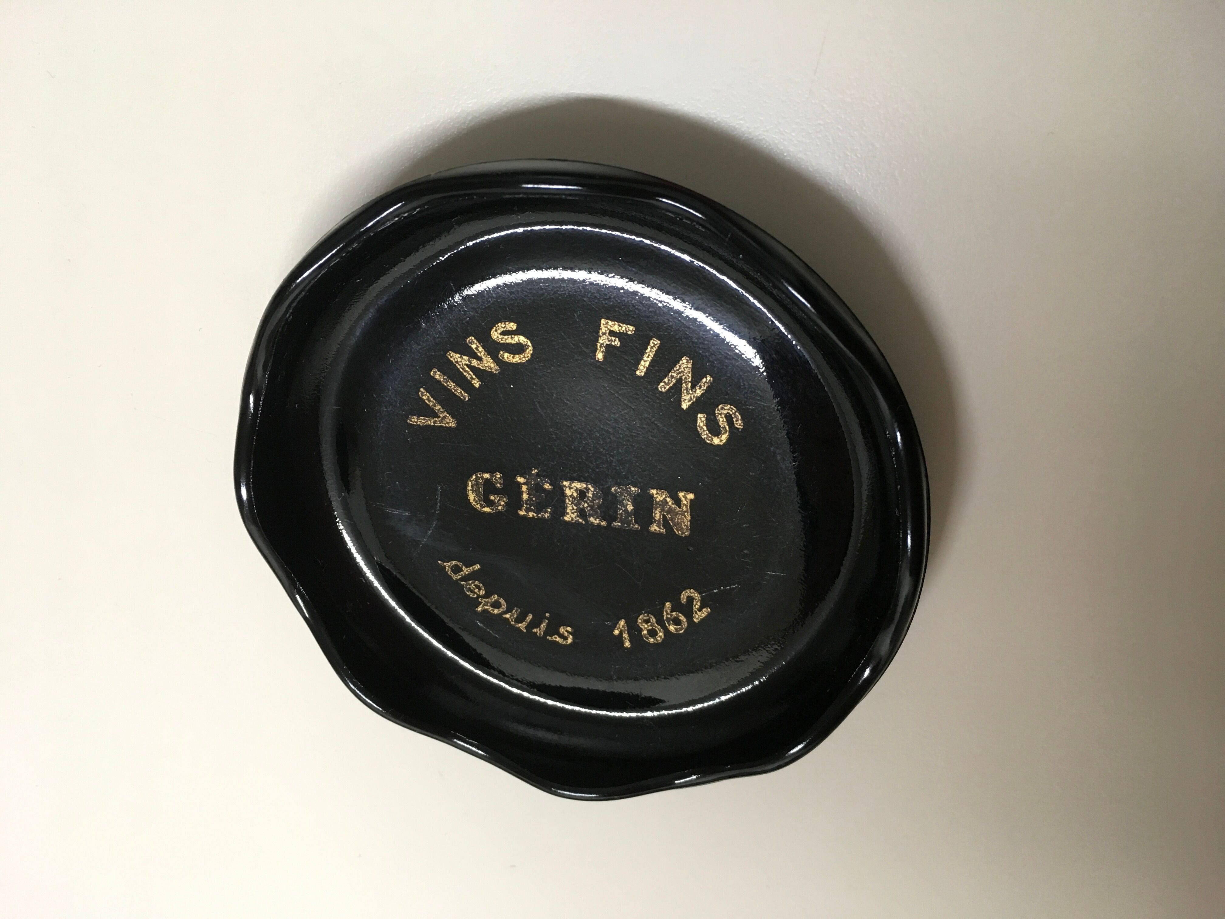 Ashtray style bistro