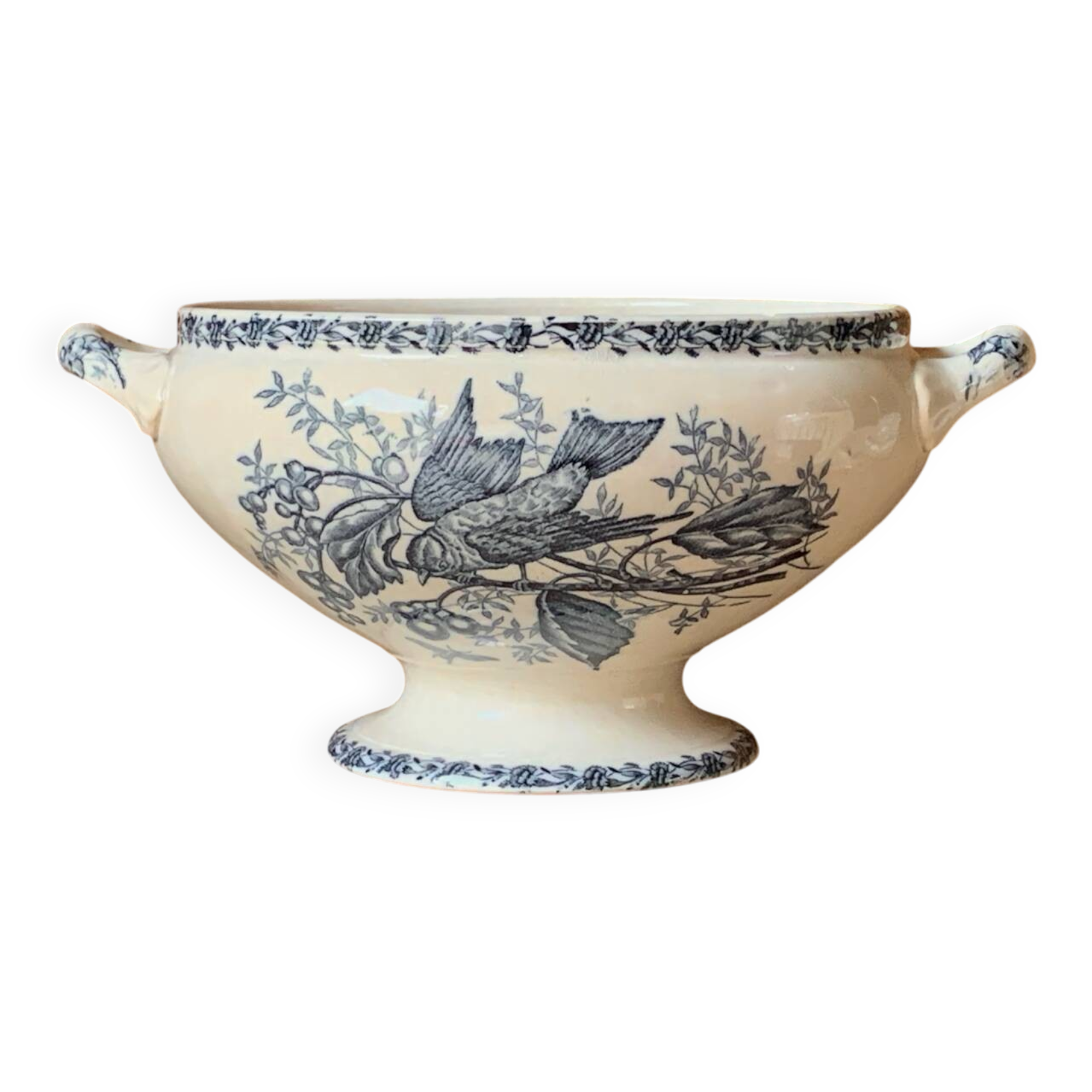 Ironstone soup tureen 1900s with birds and blackberries Nimy
