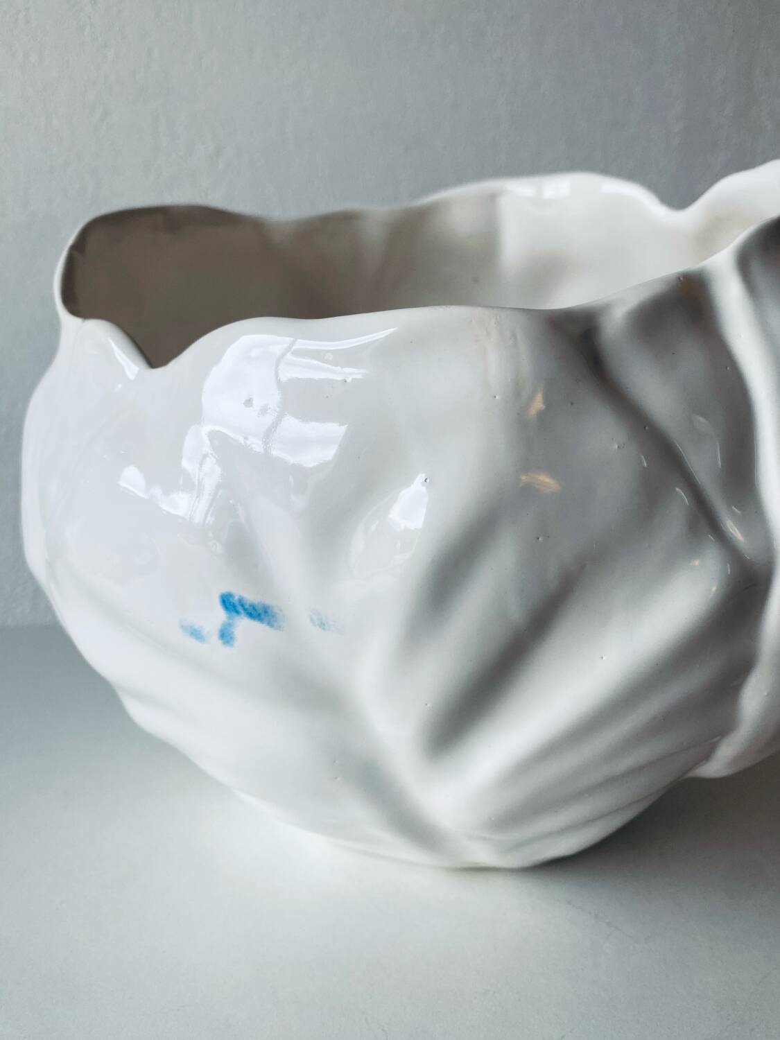 Ceramic cabbage plant pot