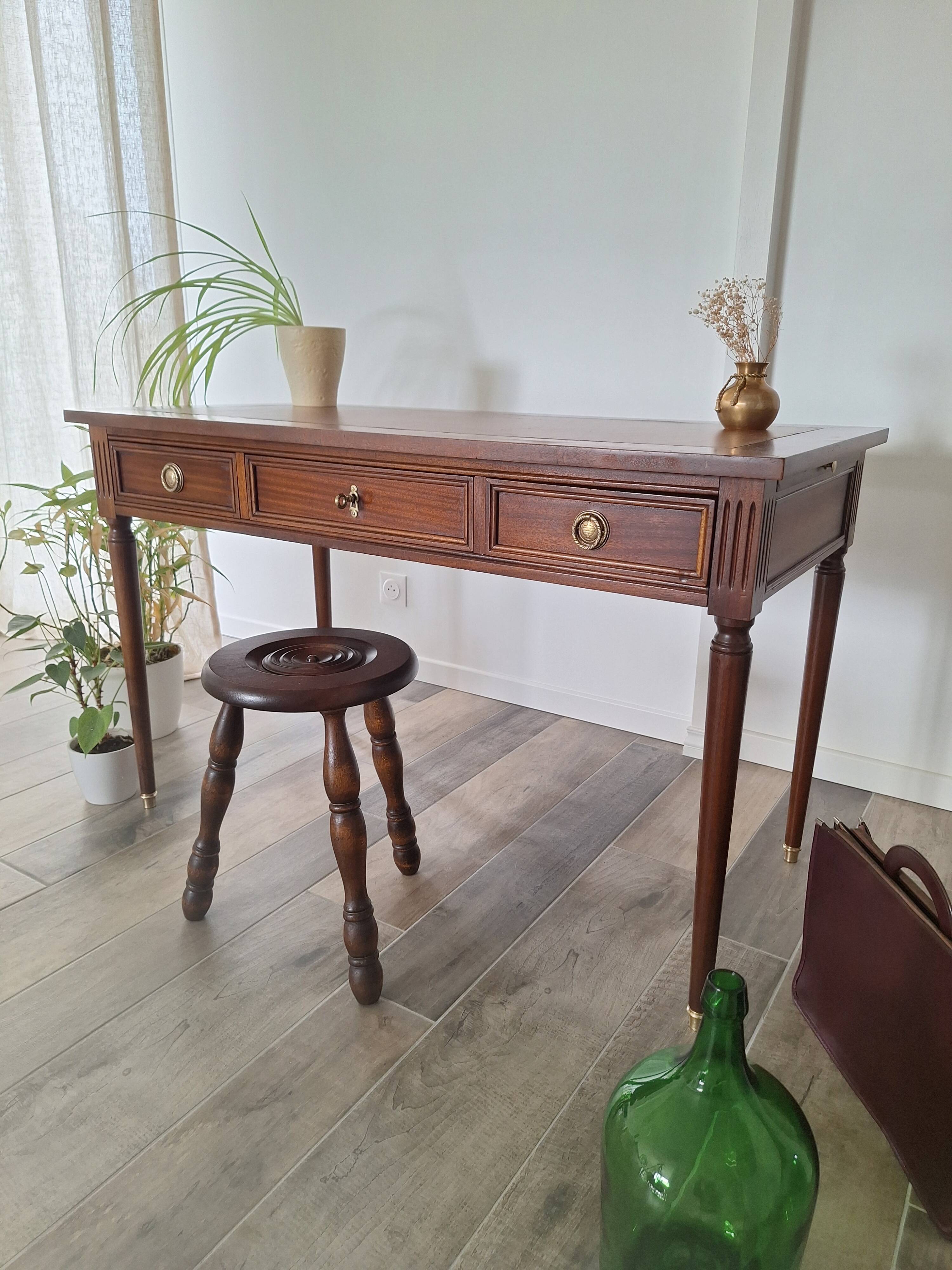 Louis XIV style desk