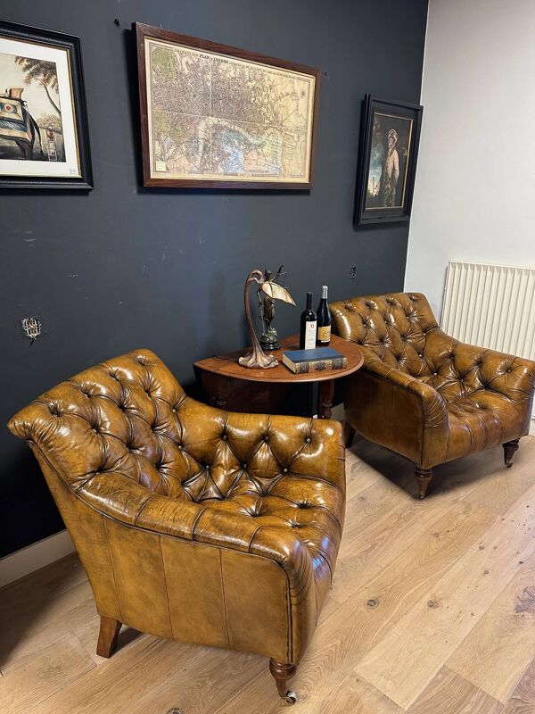 Ensemble de 2 fauteuils club en cuir