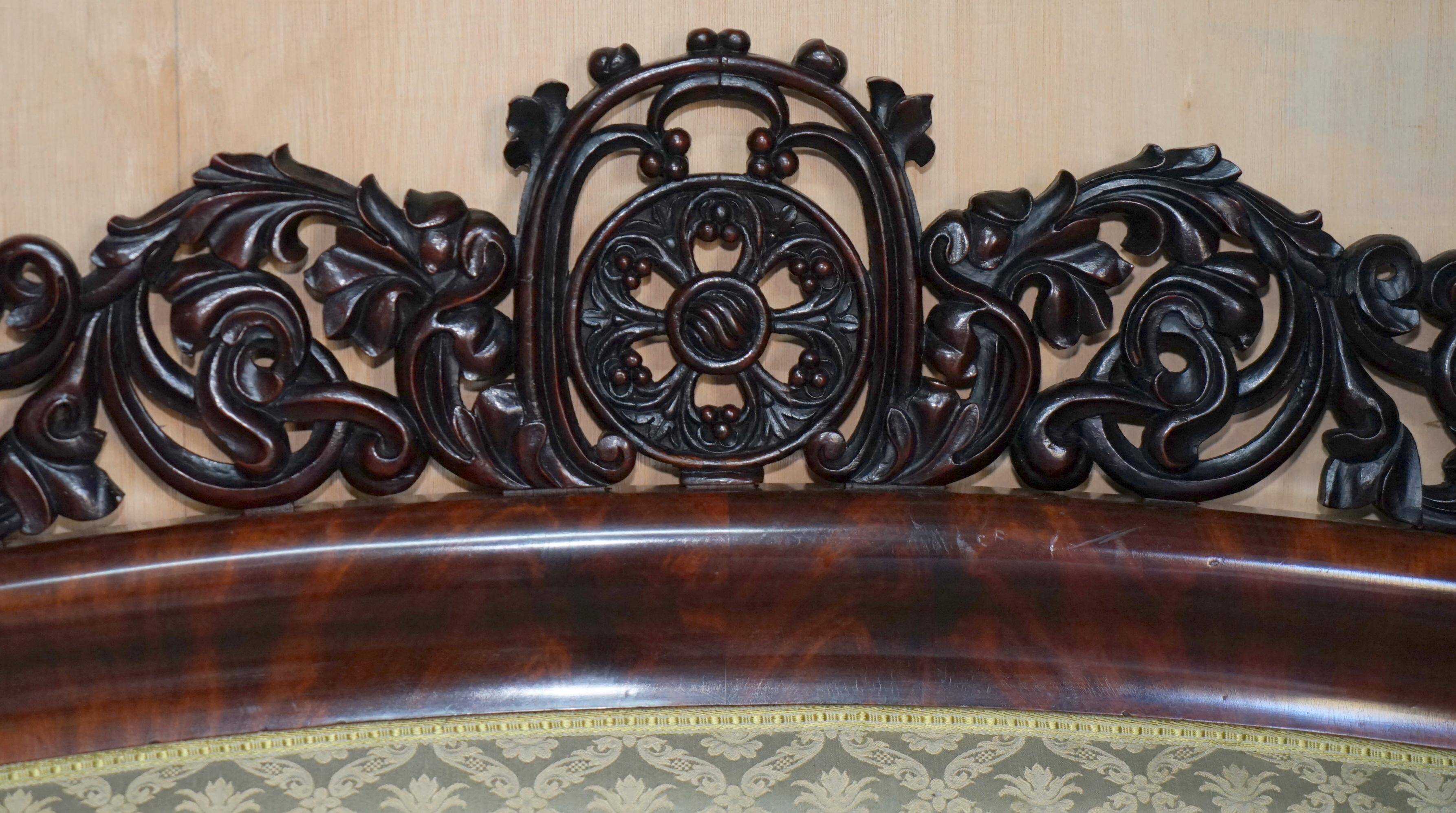 Canapé William IV en bois dur sculpté avec lions