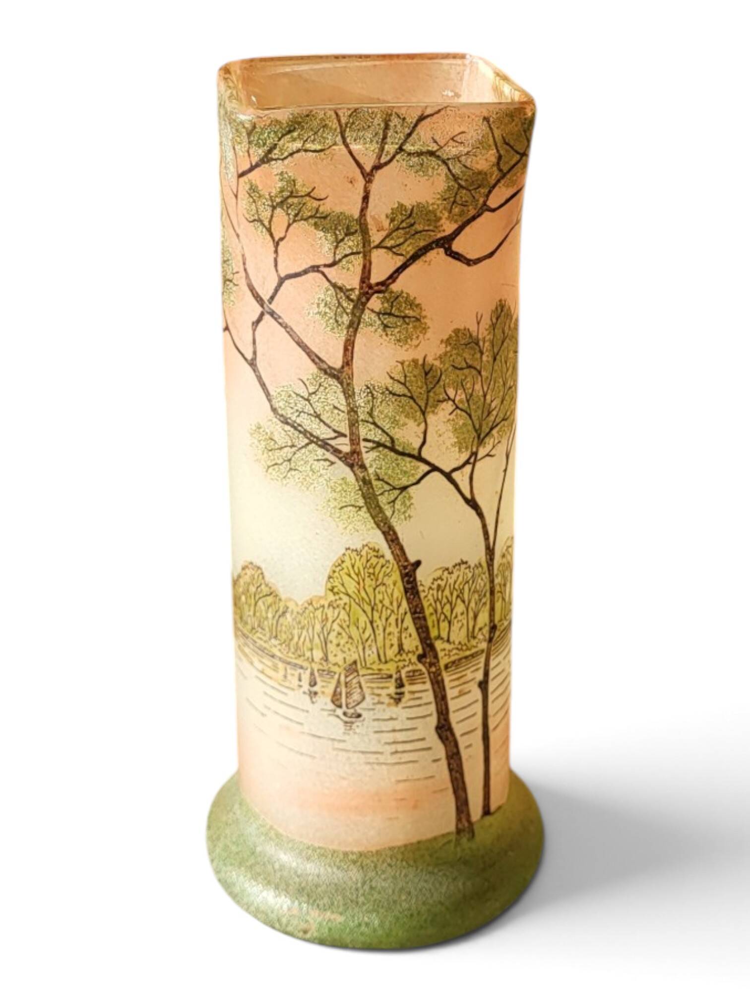 Vase en verre émaillé Legras