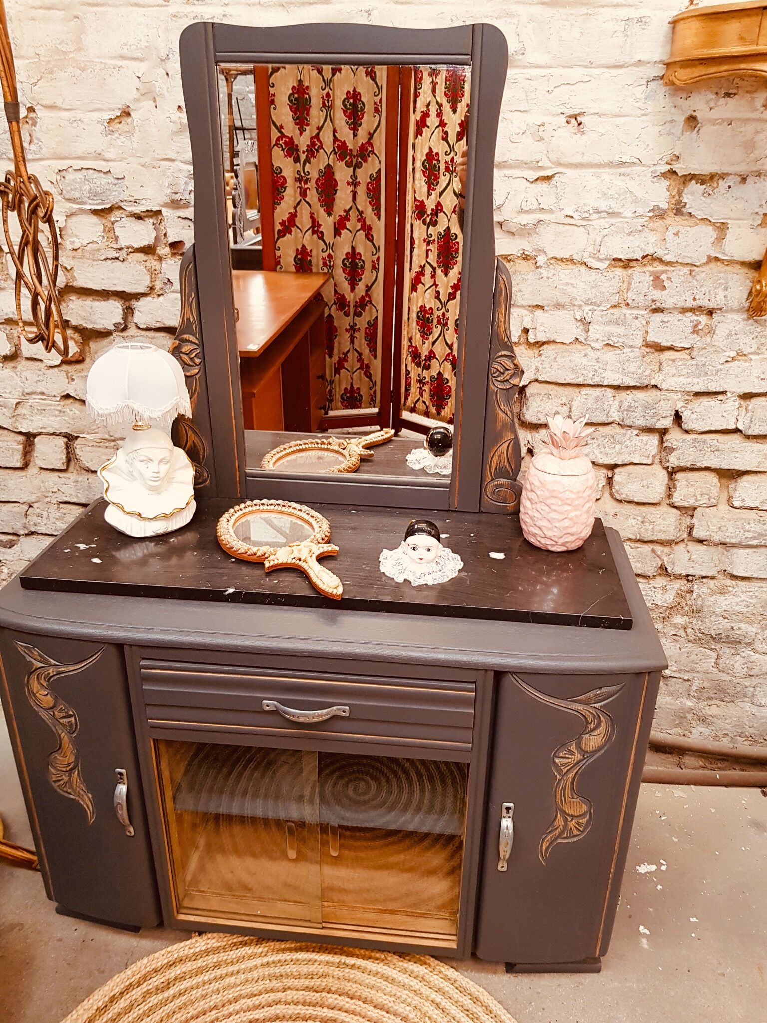 Art Deco style dressing table