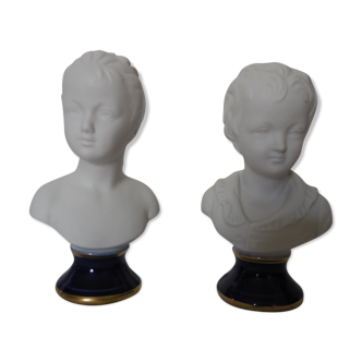 Pair of busts of children made of porcelain biscuits