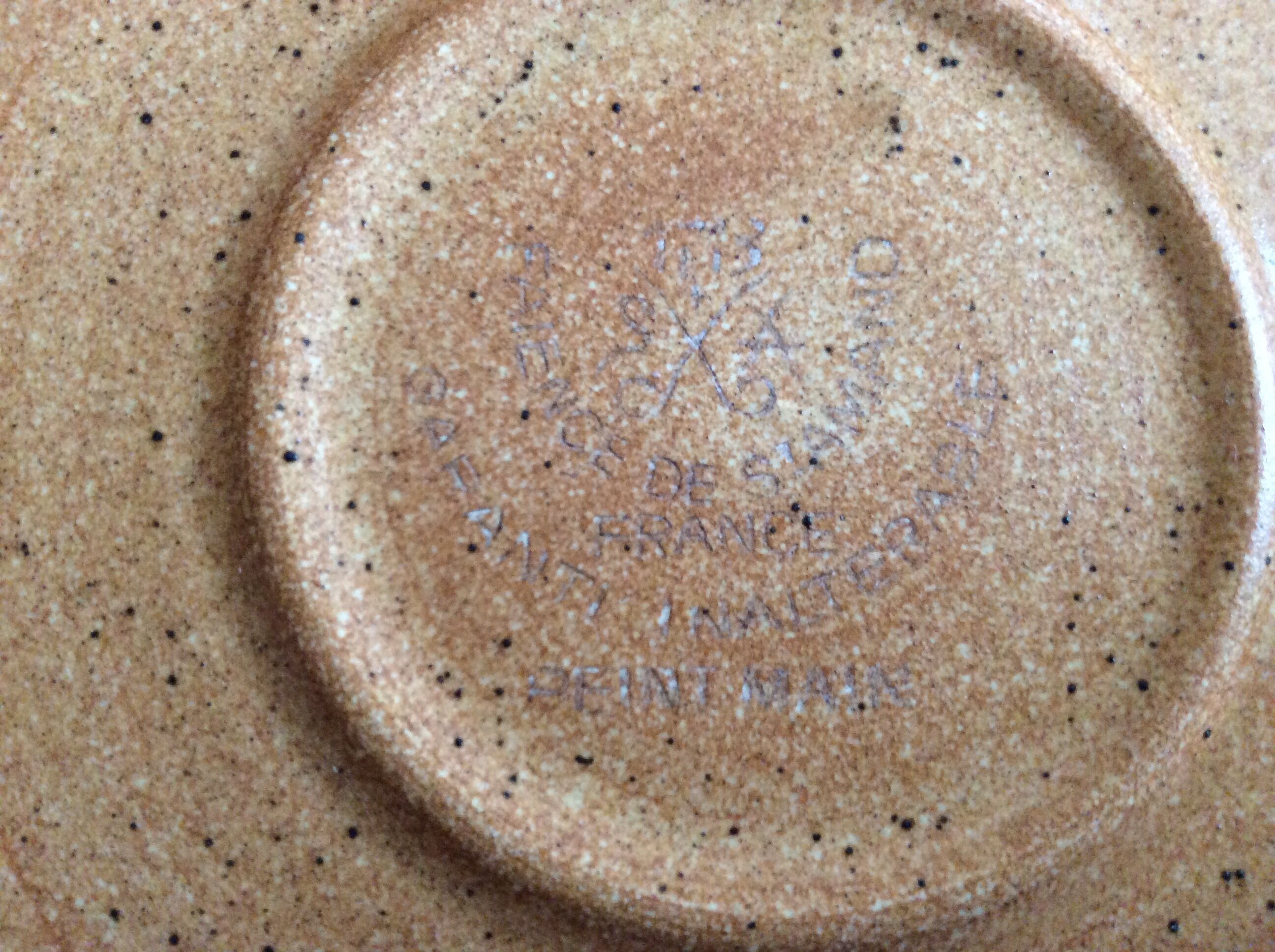 Series of 10 flat sandstone plates