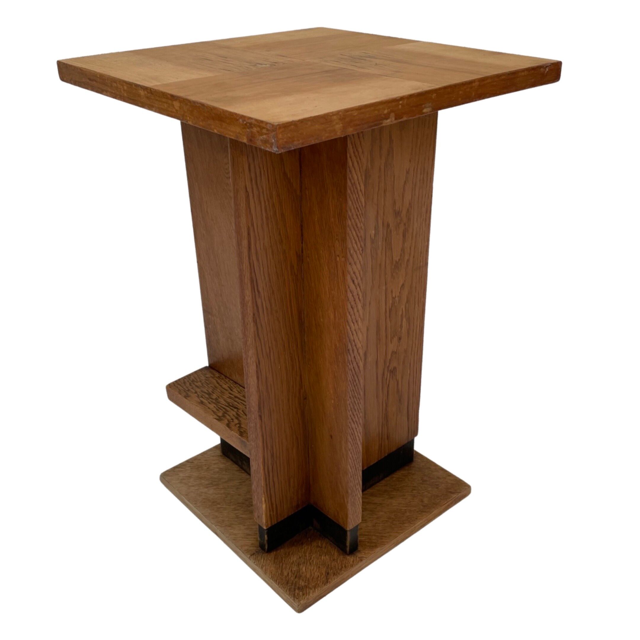 Art Deco side table design