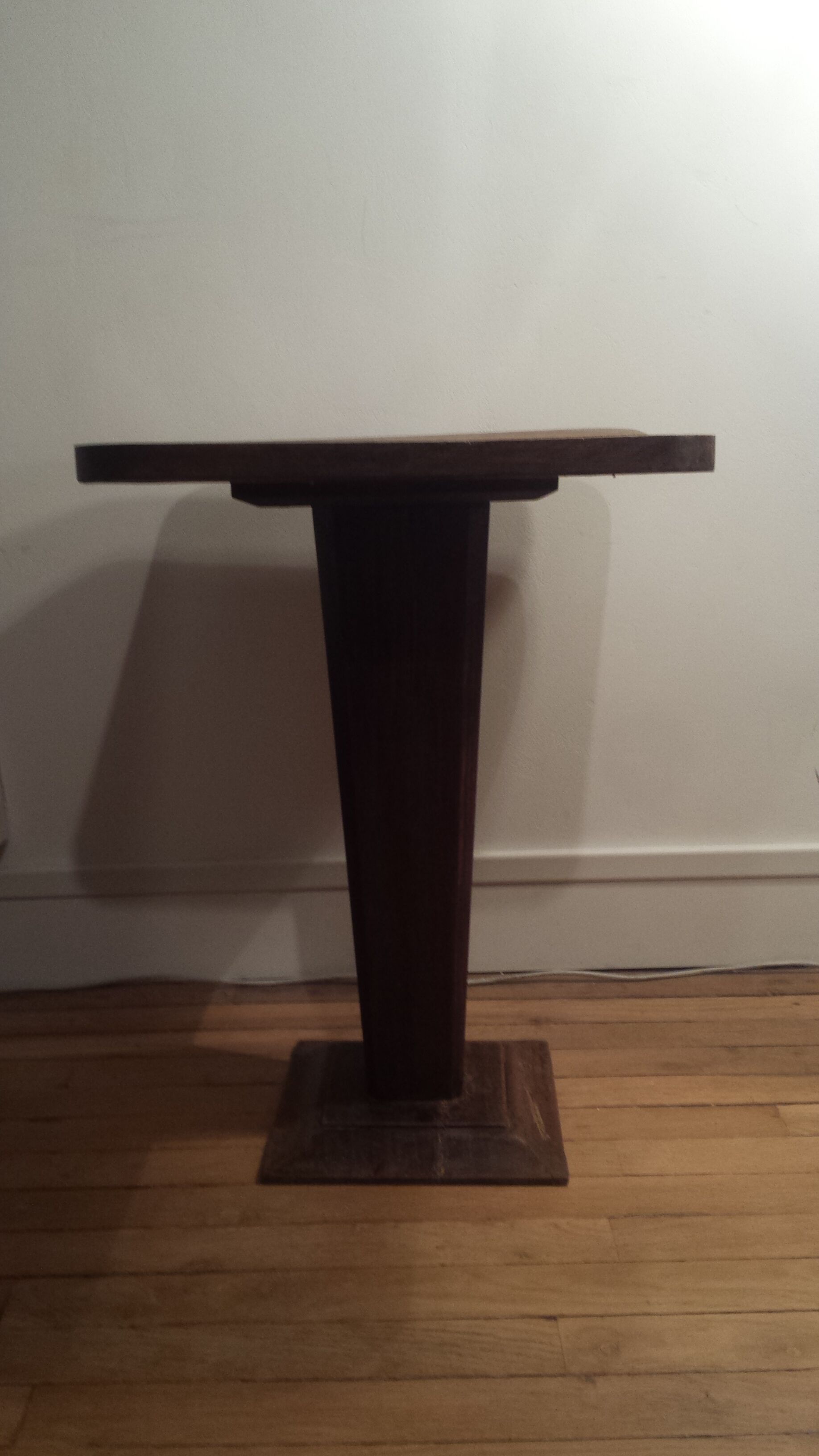 Spot like that wooden