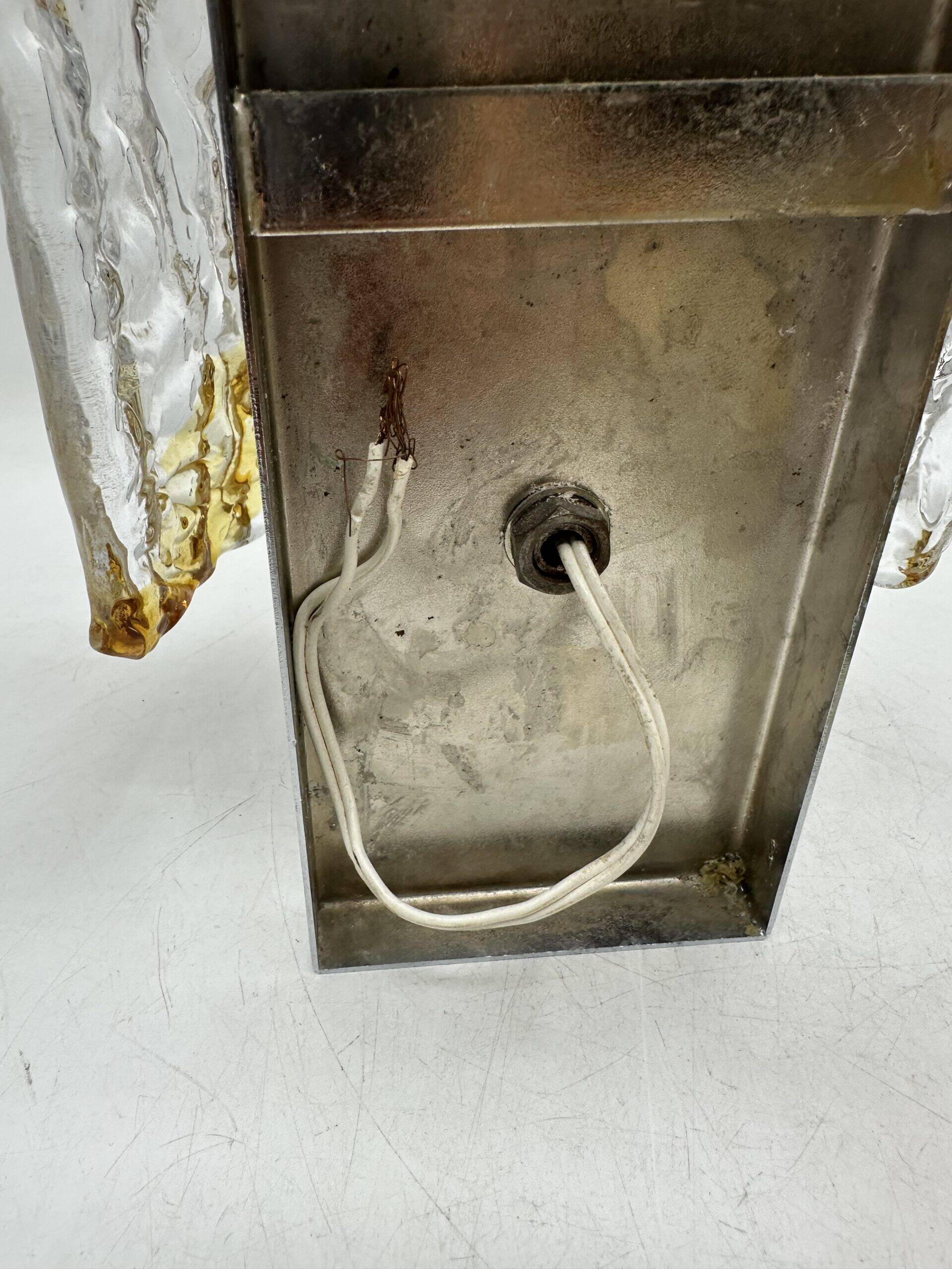 Duo of two-tone Murano Mazzega wall lights 1970