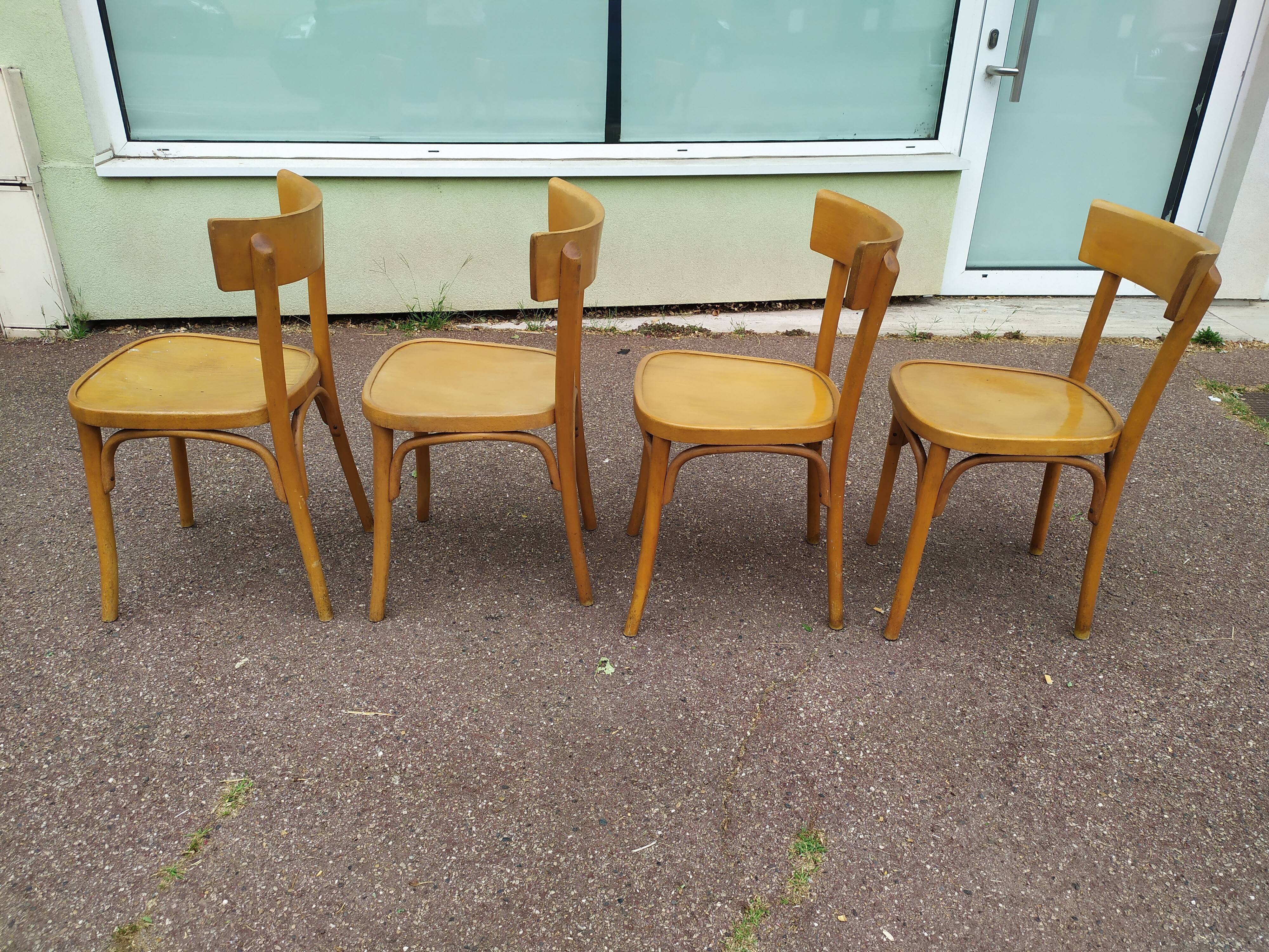 Lot de 4 chaises de bistrot en bois