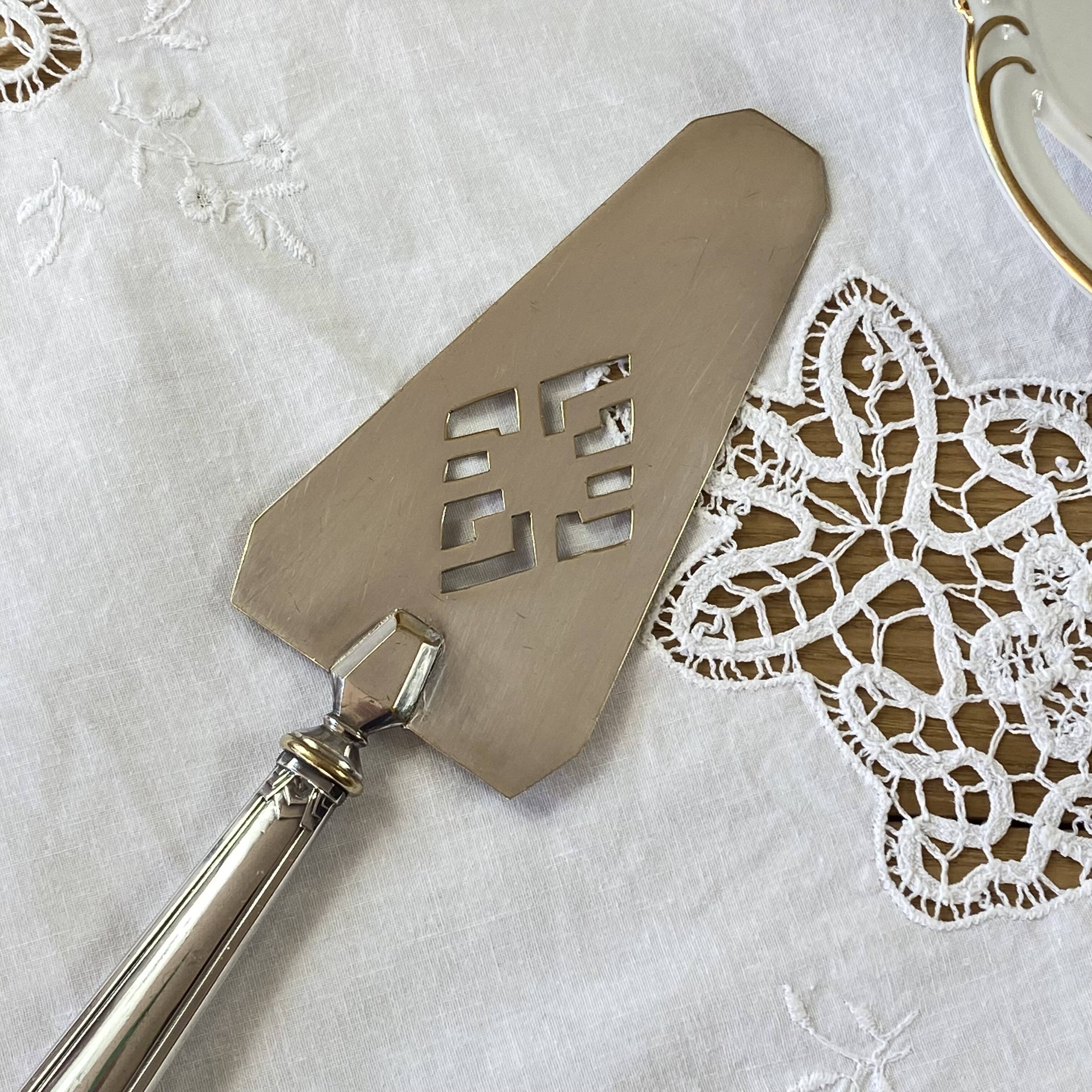 Two-tone silver-plated Art Deco cake or pie server