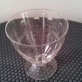 Lot of 5 engraved wine glasses