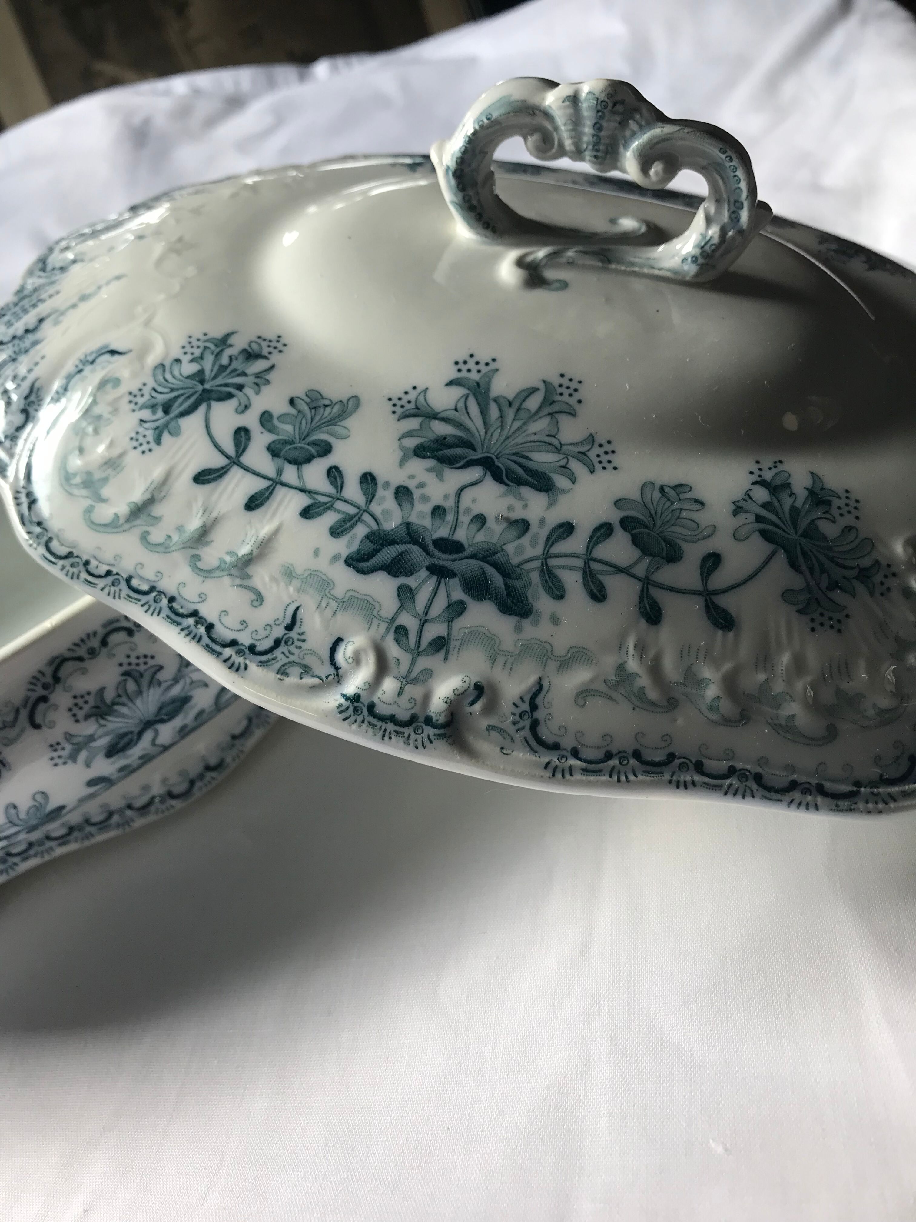 Dish tureen st Amand et Hamage - Regency