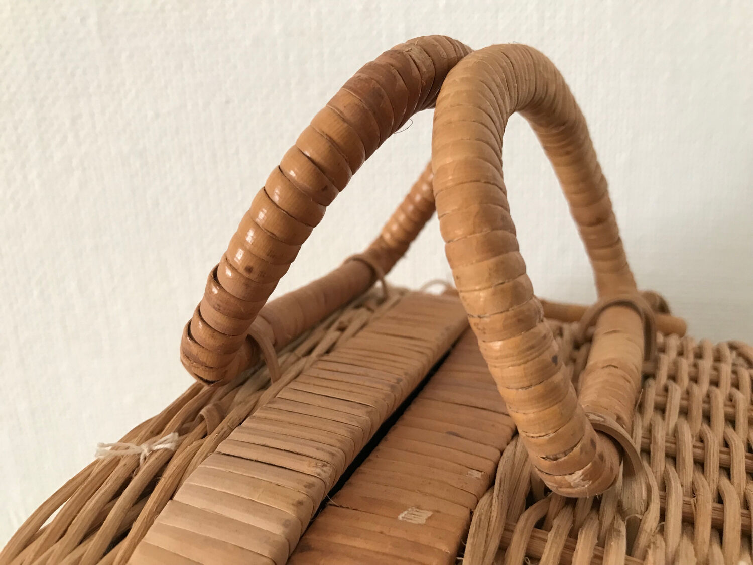 Vintage wicker case