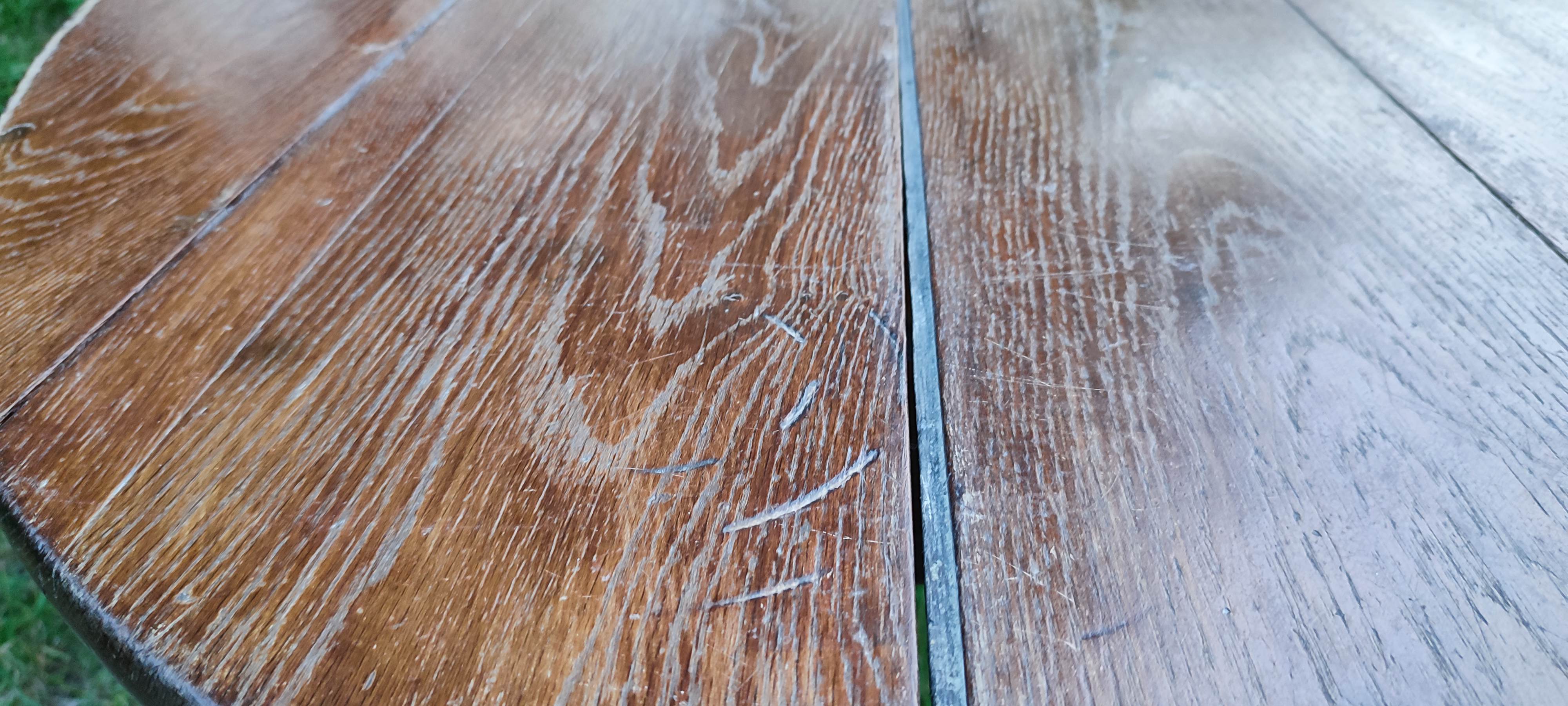 Large table with oval oak shutters 190cm