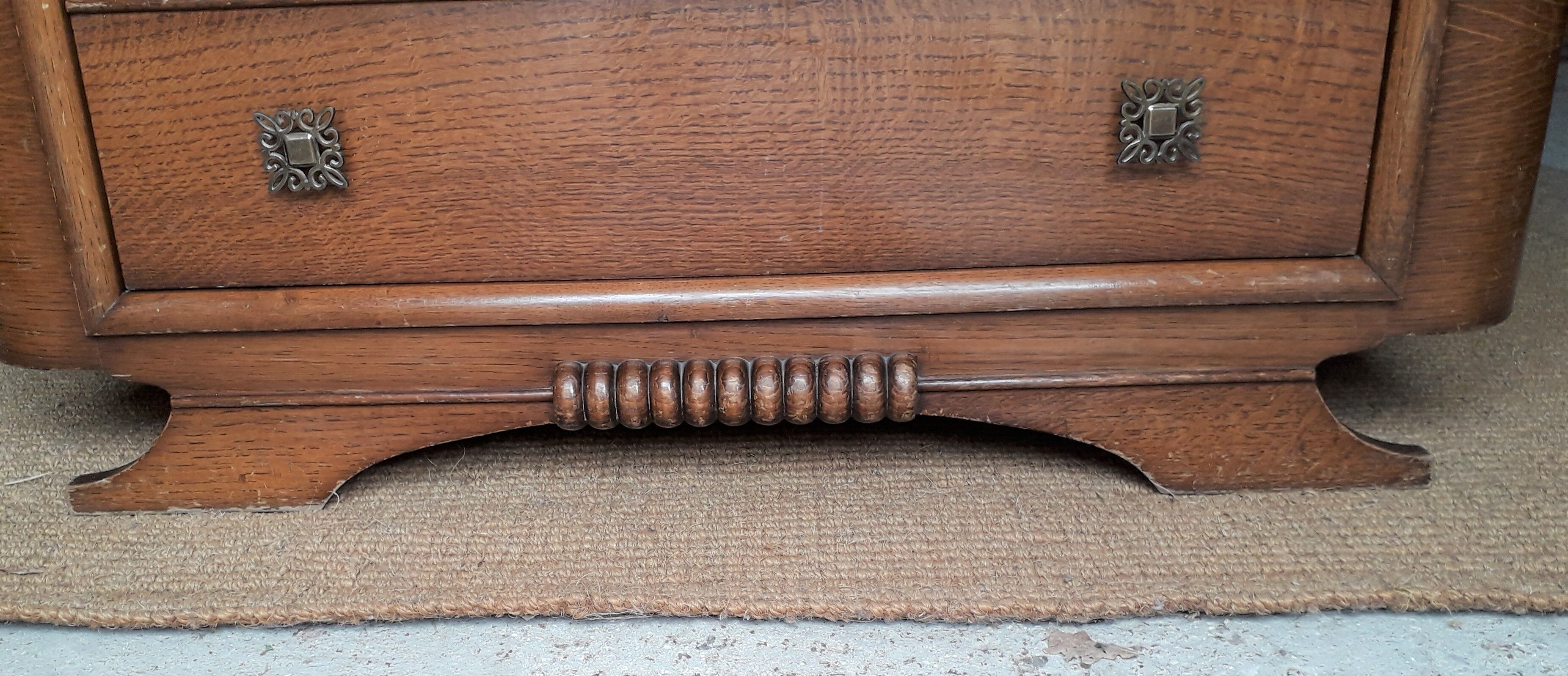 Art Deco dresser