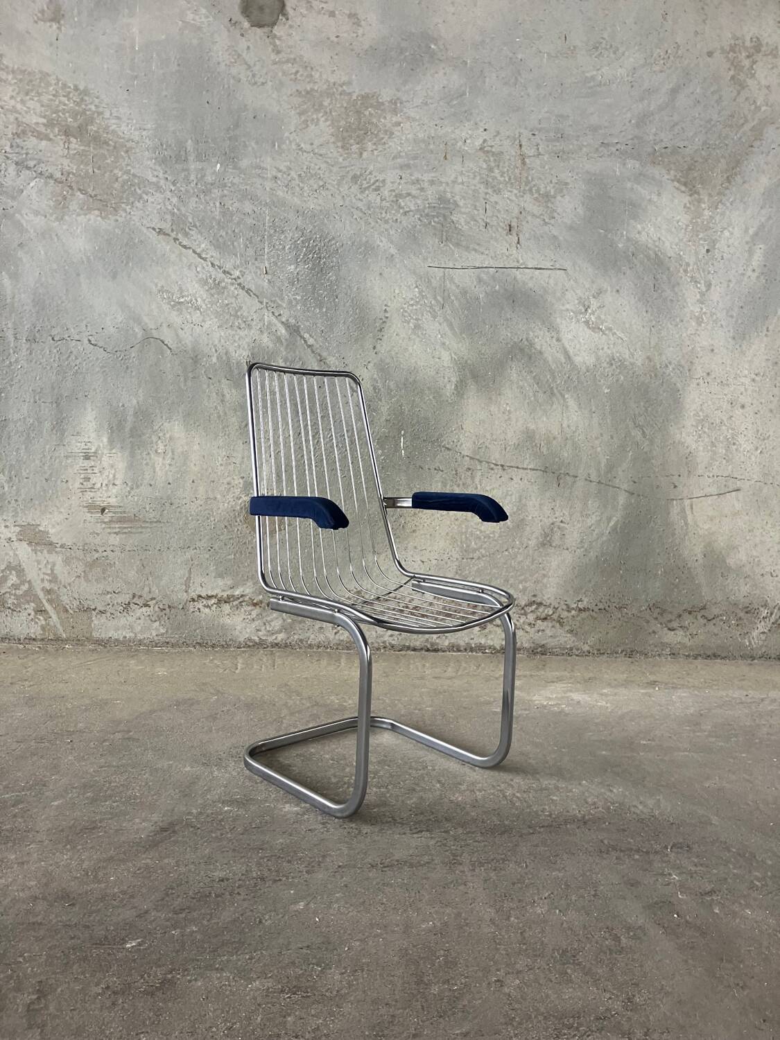 Pair of vintage chrome chairs from the 1970s