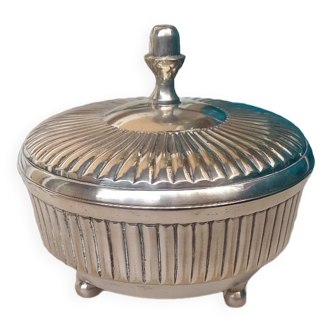 Sugar bowl