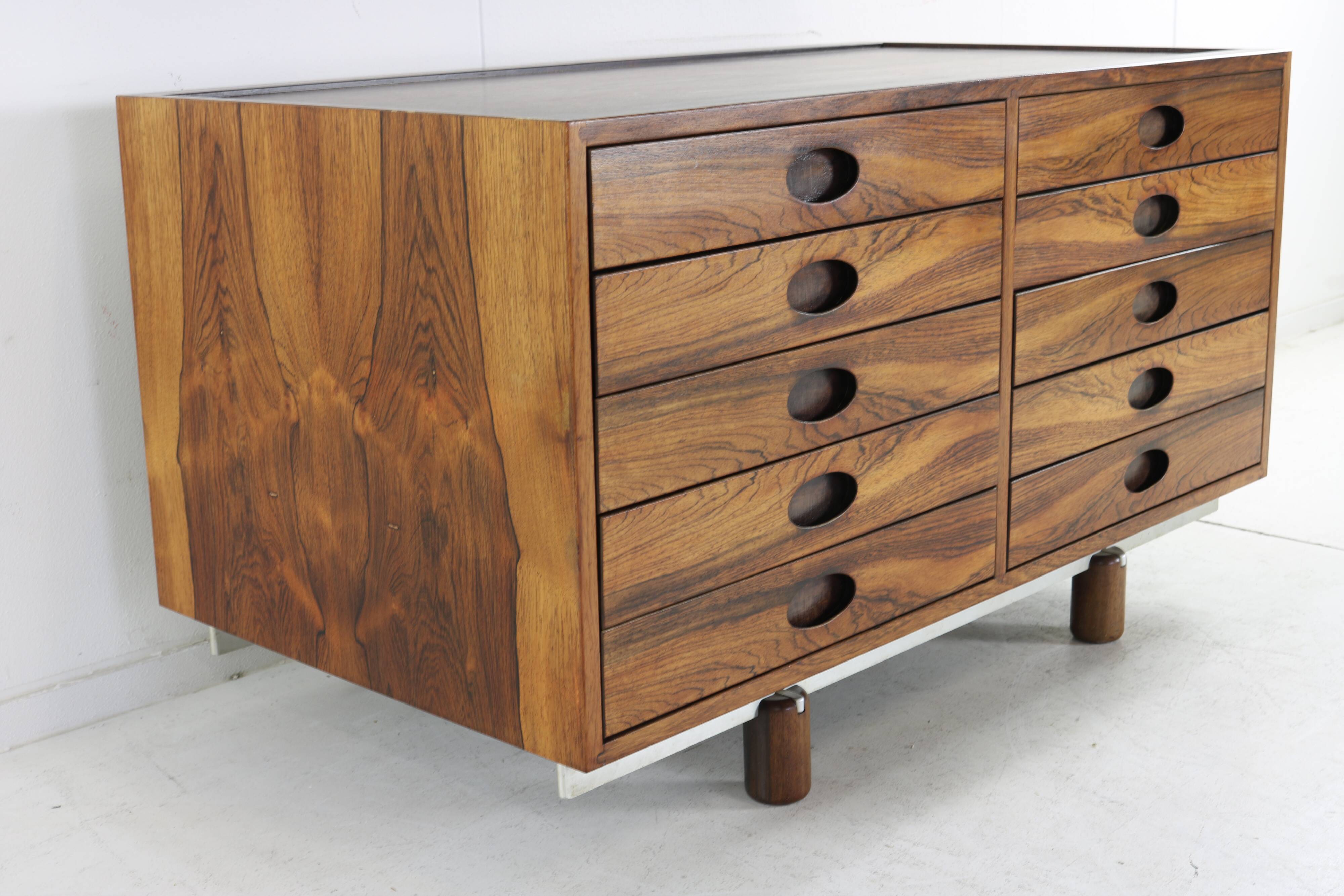 Beautiful italian design secretary desk by Frattini for Bernini