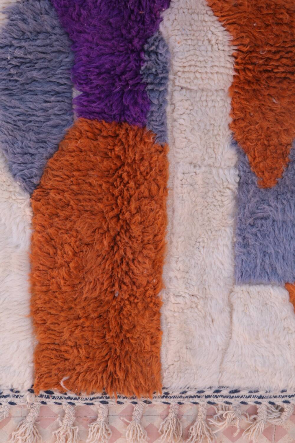 Tapis berbère marocain multicolore moderne