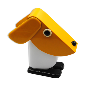 Lampe chien en plastique