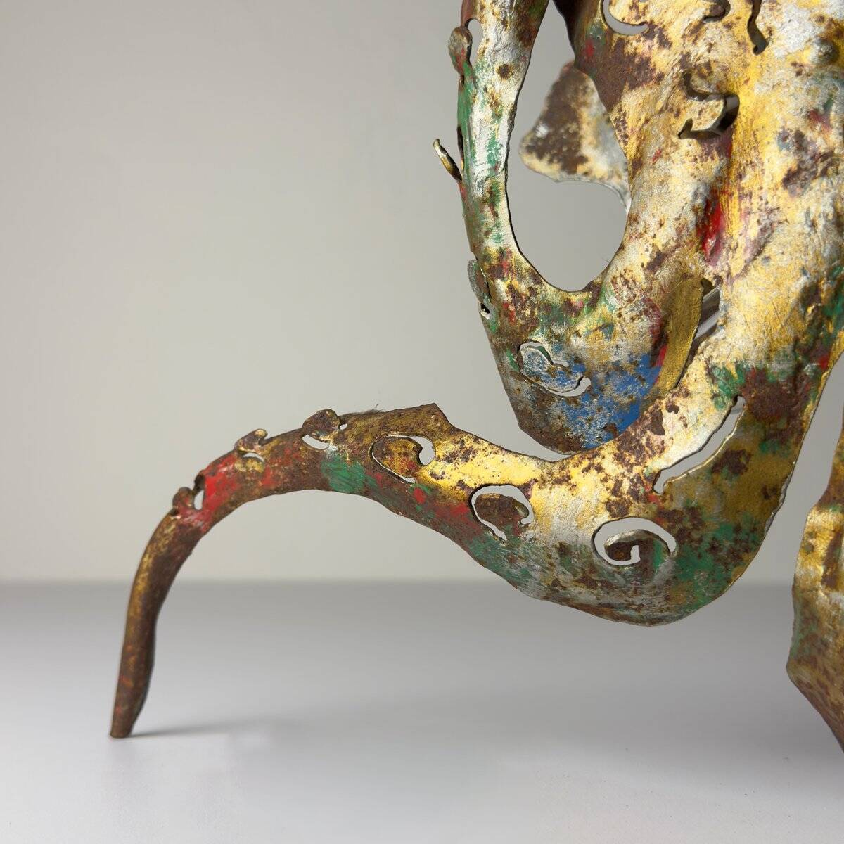 Brutalist metal octopus wall lamp by Salvino Marsura, Italy, 1980s.