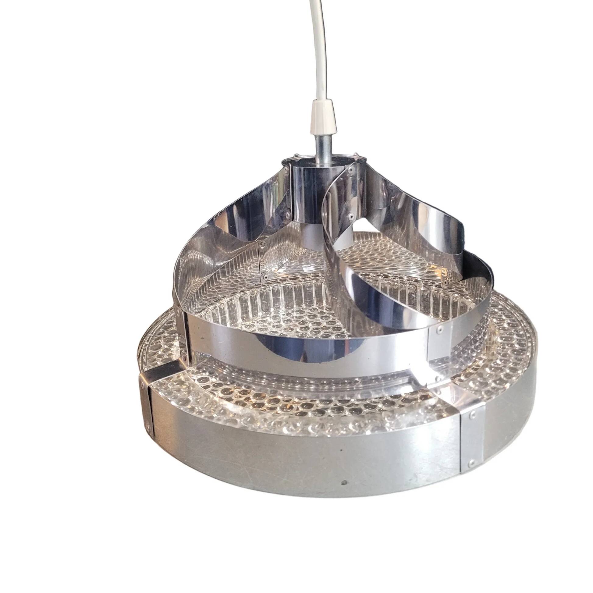 Suspension space-age in plastic bubble and aluminium