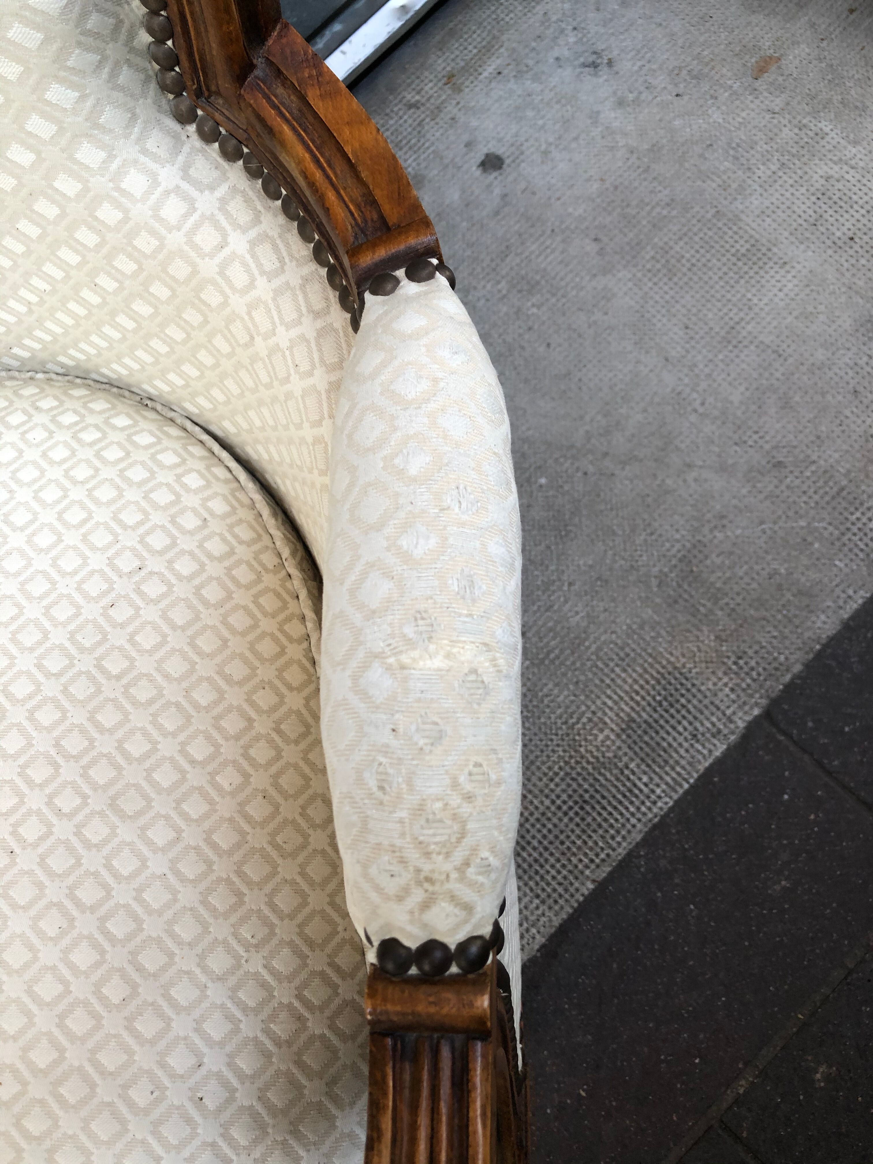 Pair of Louis XVI-style shepherdesses