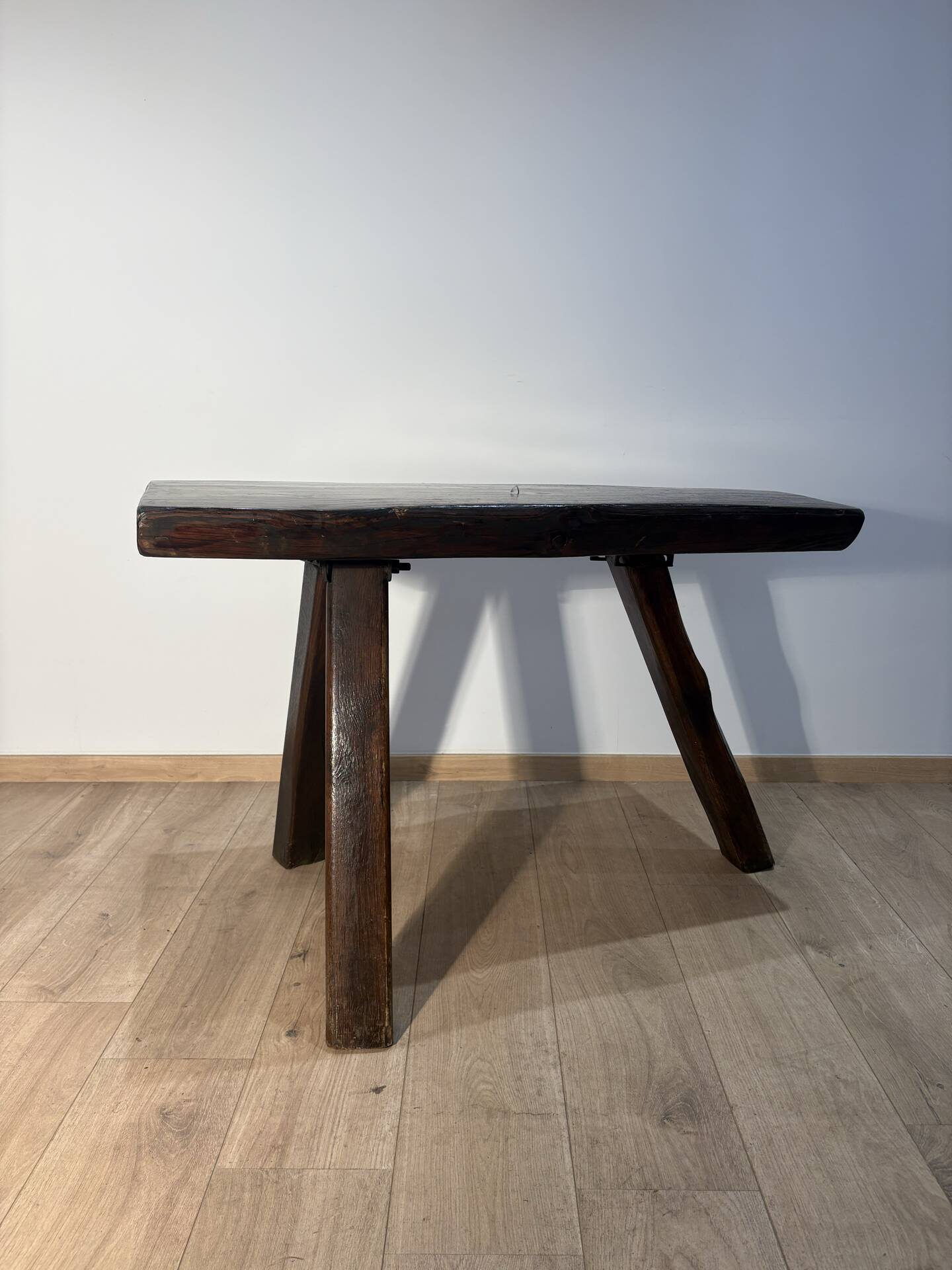 Table brutaliste chêne massif