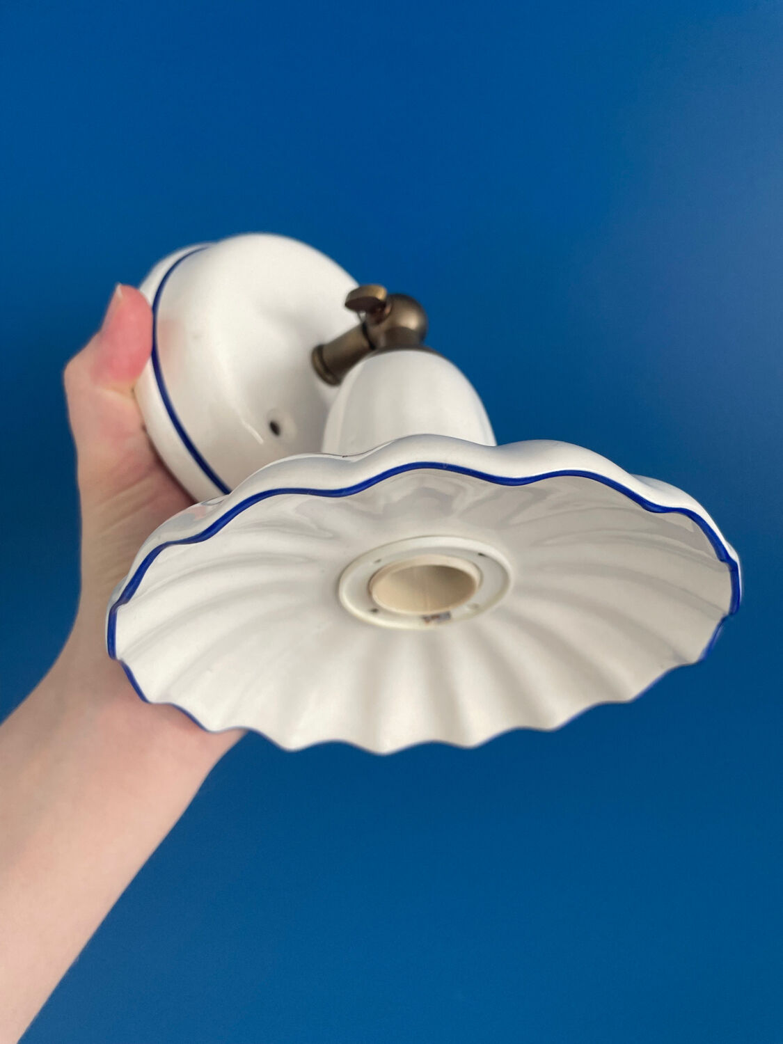 Wall lamp in blue and white porcelain made in italiy