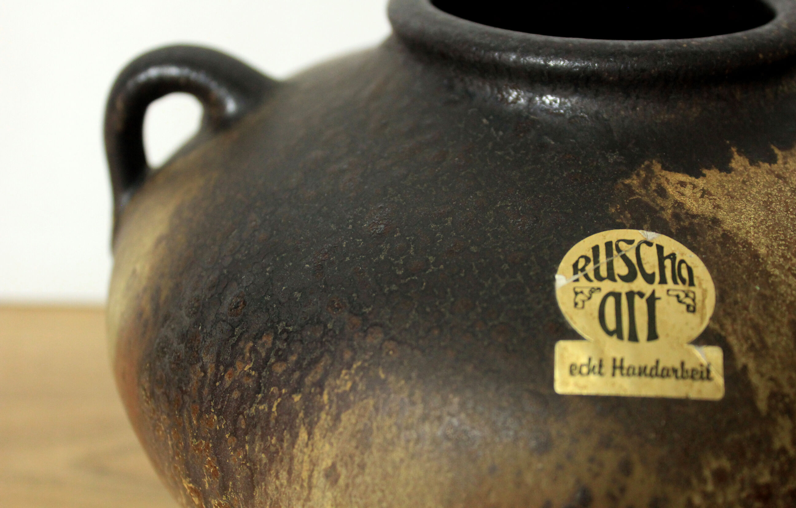 Rare Ruscha vase signed in ceramic K1