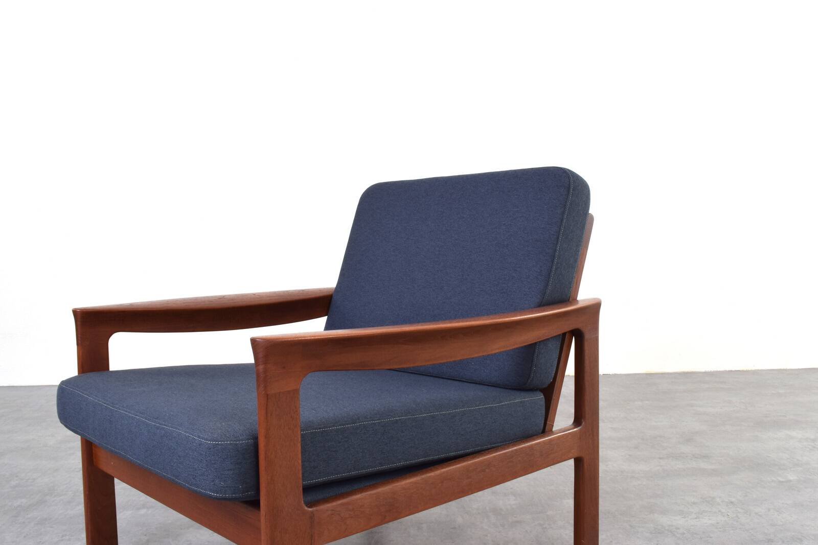 Mid-Century Danish Teak Lounge Chairs by Arne Vodder for Komfort, 1960s, Se