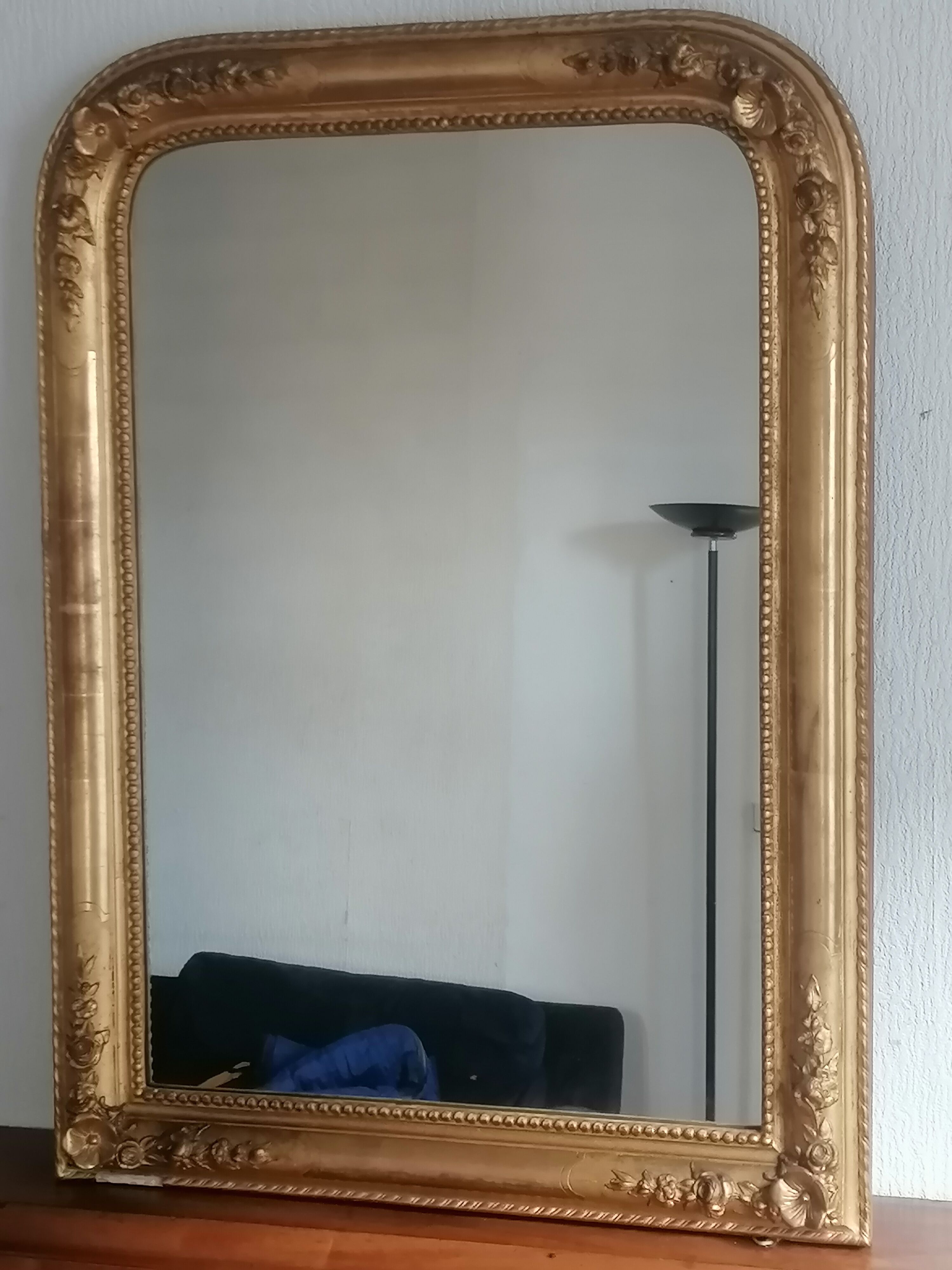 Grand miroir doré. 19ème