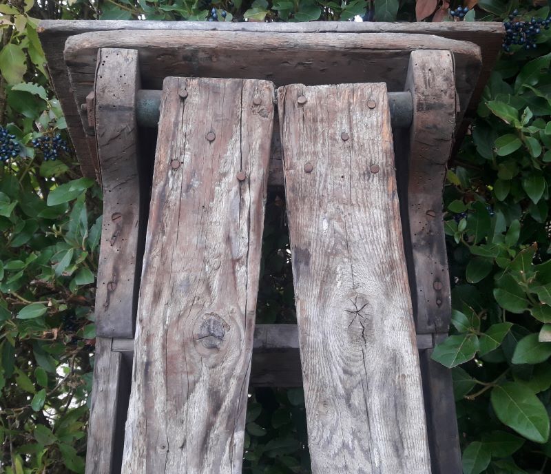 Artisan wooden ladder 6 steps