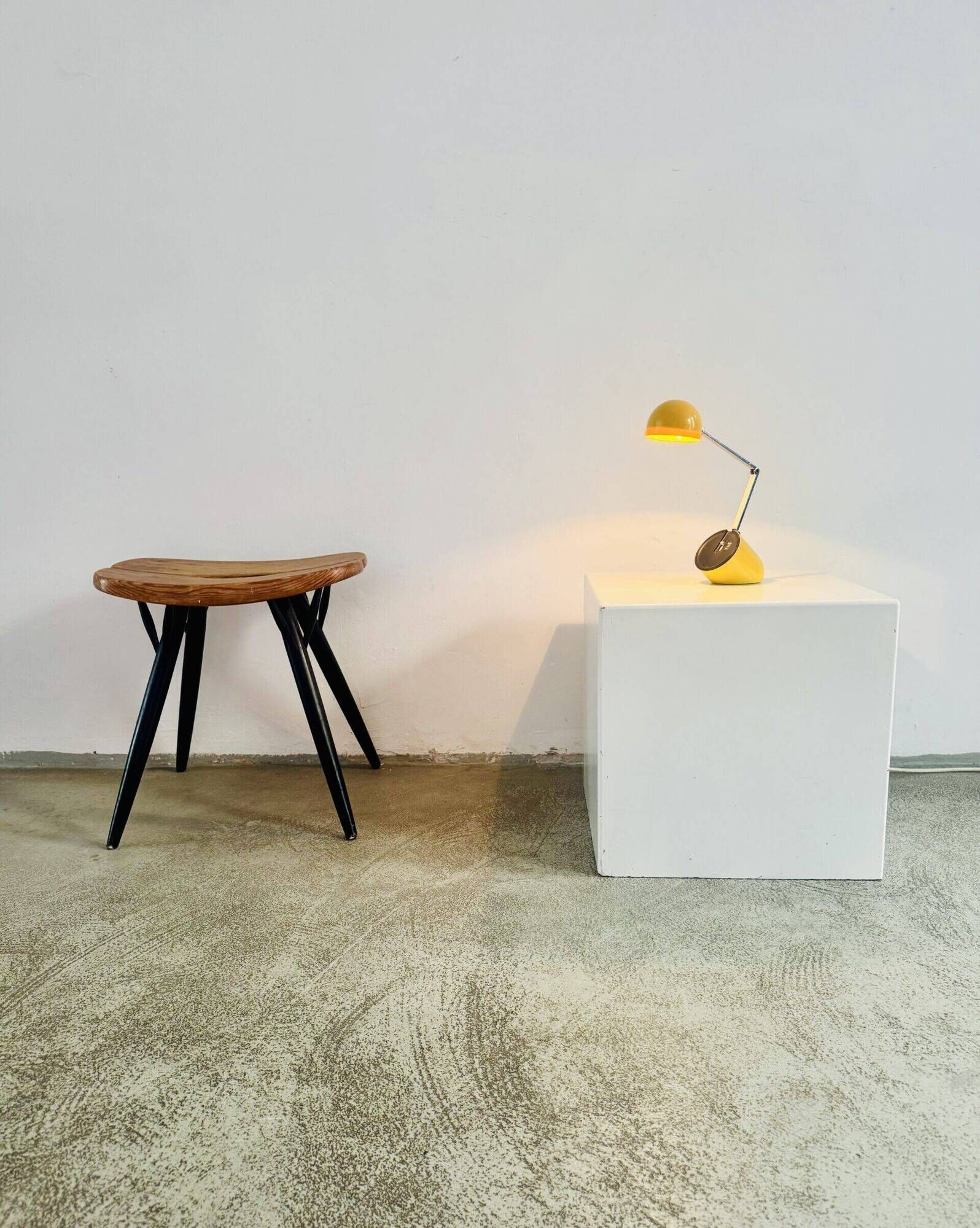 Na-718 ‘Aiai’ Folding Space-Age Desk Lamp In Yellow By Kreo-Lite, Hong Kong 1970S