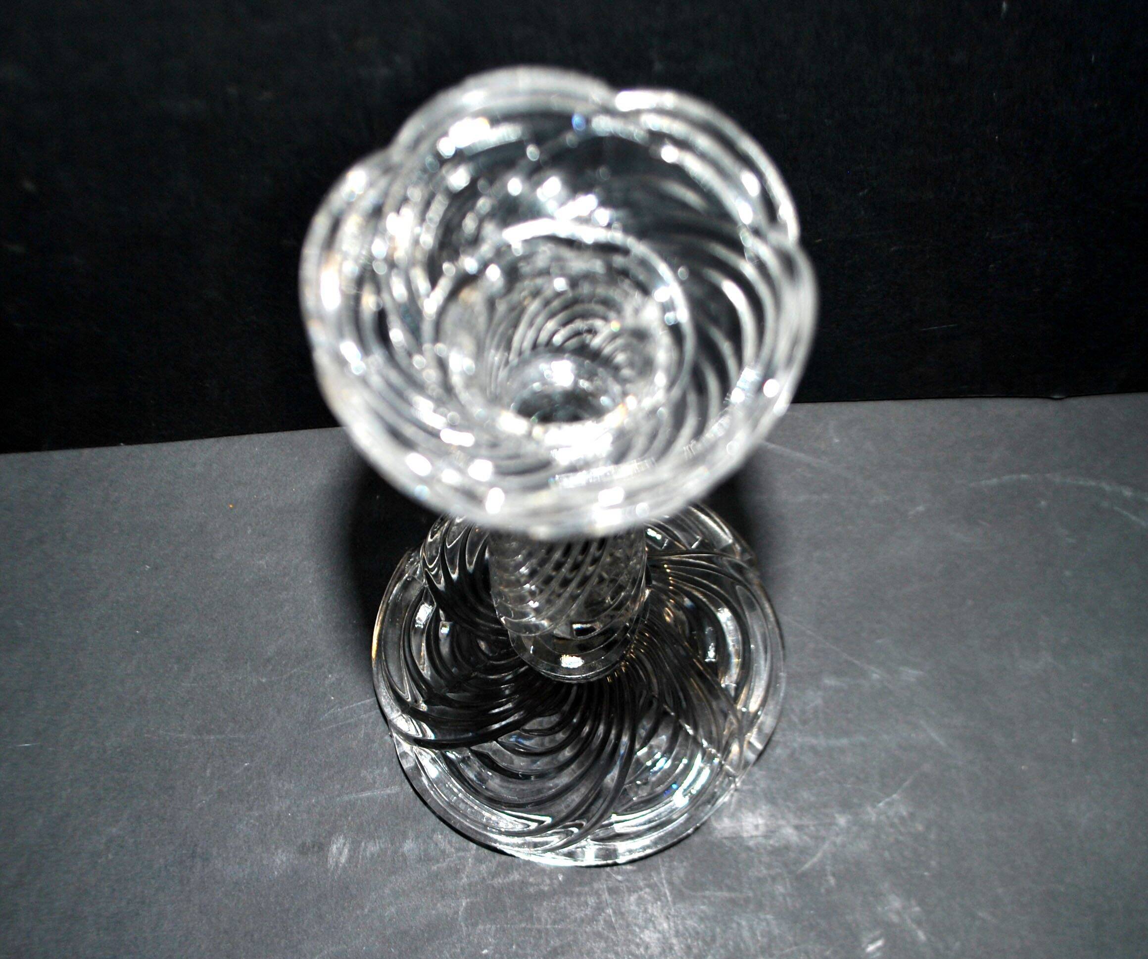 Portieux candlestick draped in moulded glass h22cm