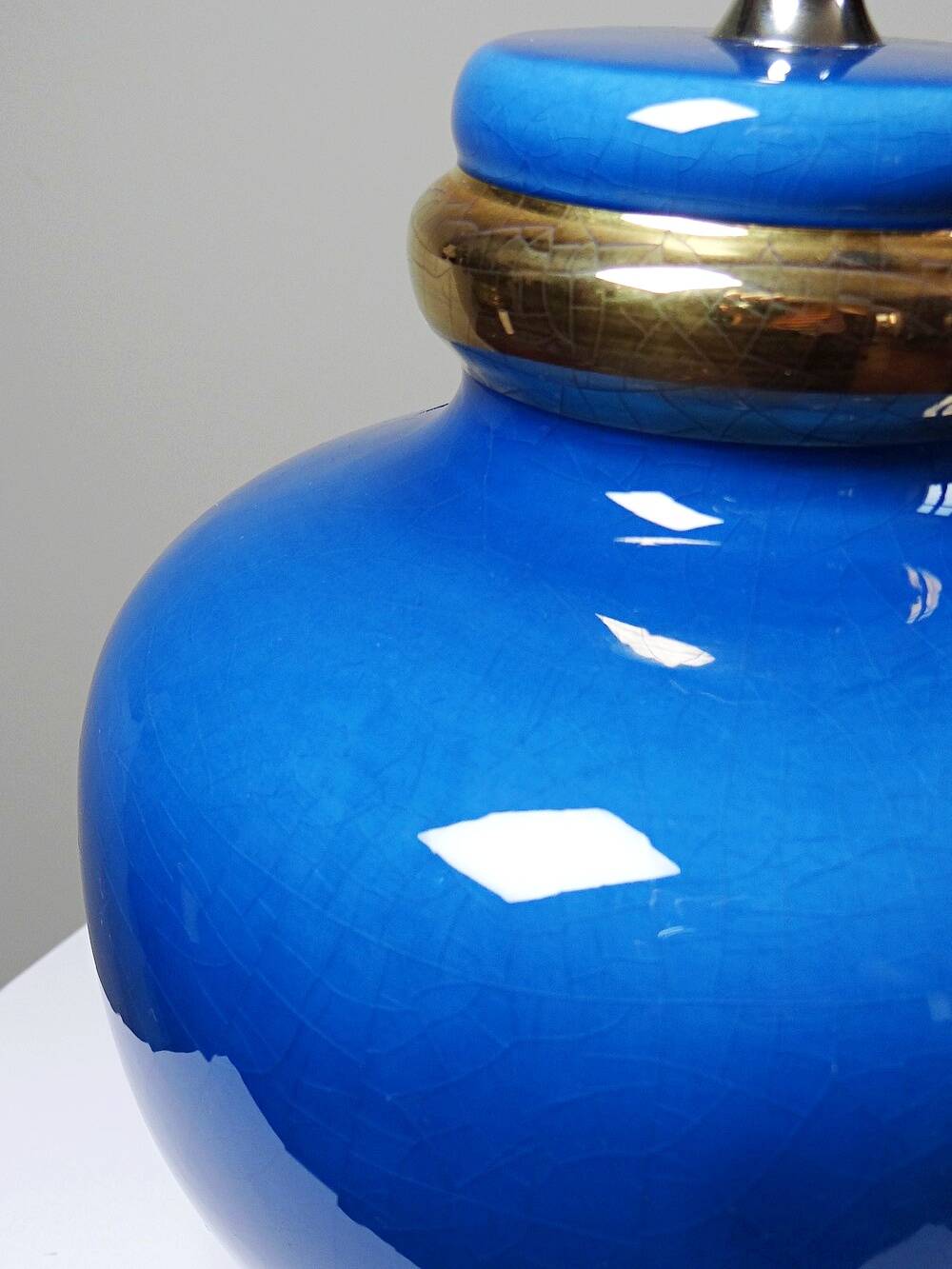 Vintage lamp Att. Le Dauphin in cobalt blue and gold ceramic, 1960s-1970s.