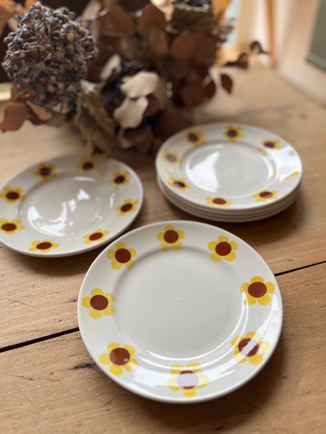 6 sunflower dessert plates Moulins des loups